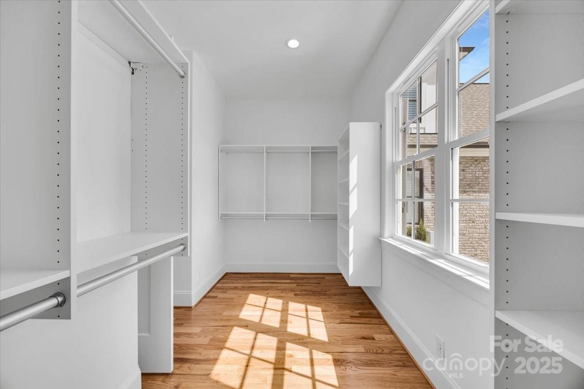 Chestnut Pond - Residential