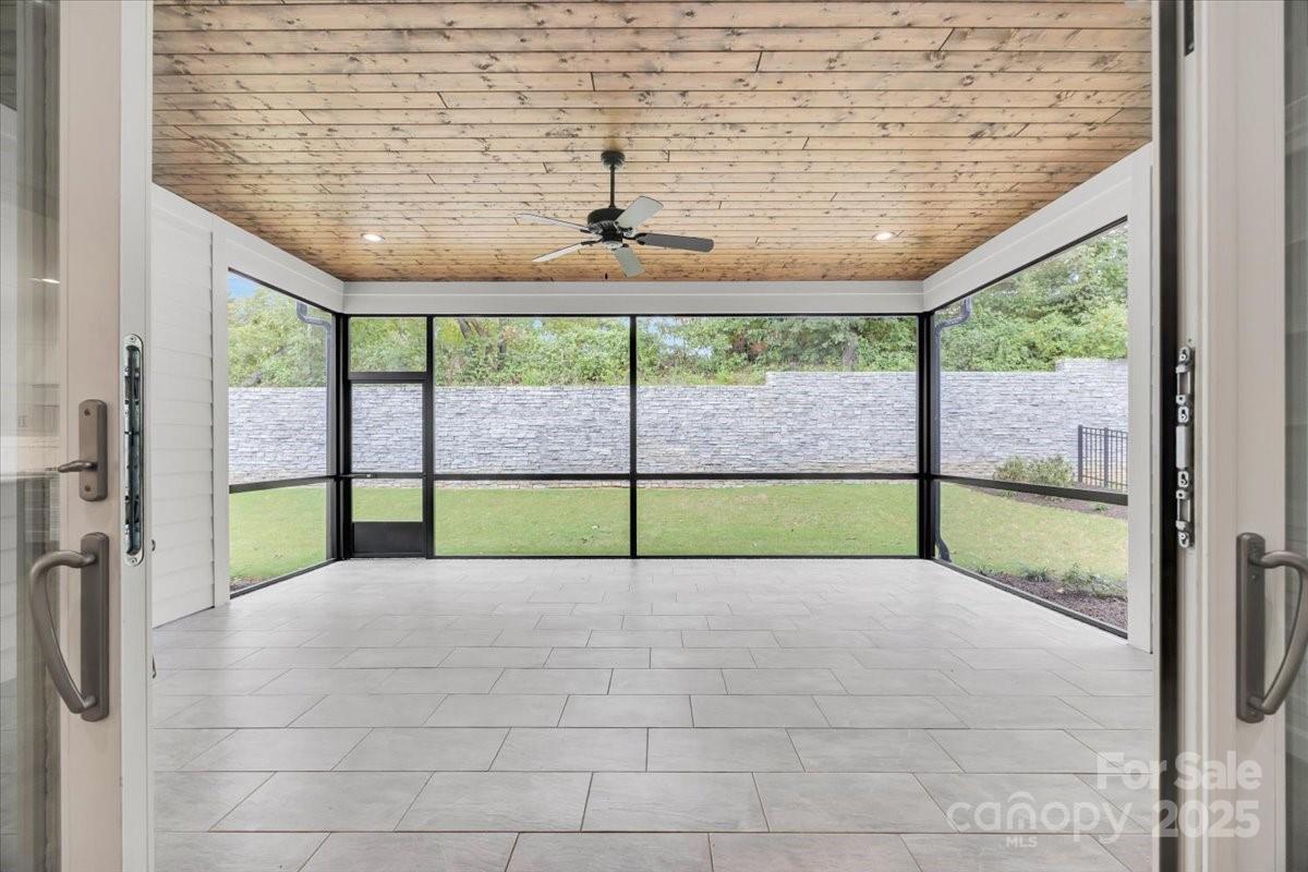 Chestnut Pond - Residential