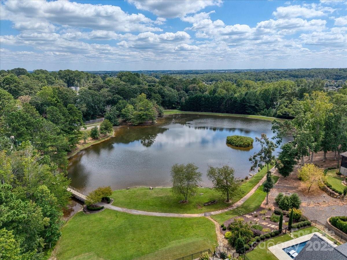 Chestnut Pond - Residential