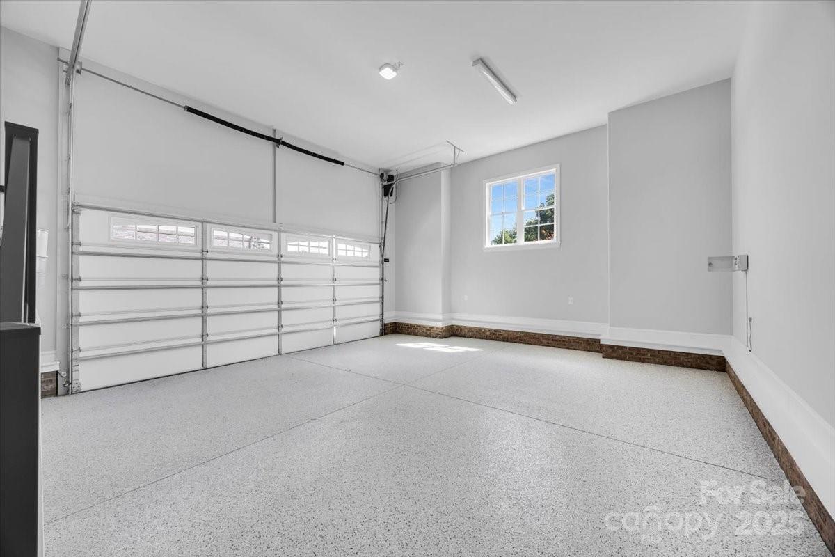 Chestnut Pond - Residential