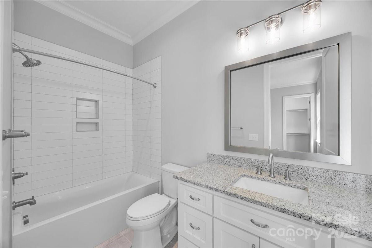 Chestnut Pond - Residential