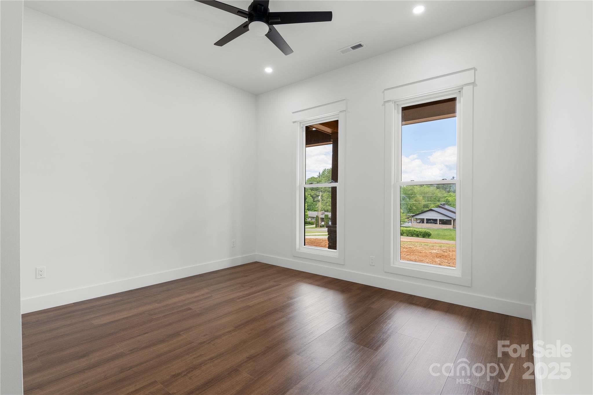 North Rugby Hills - Residential
