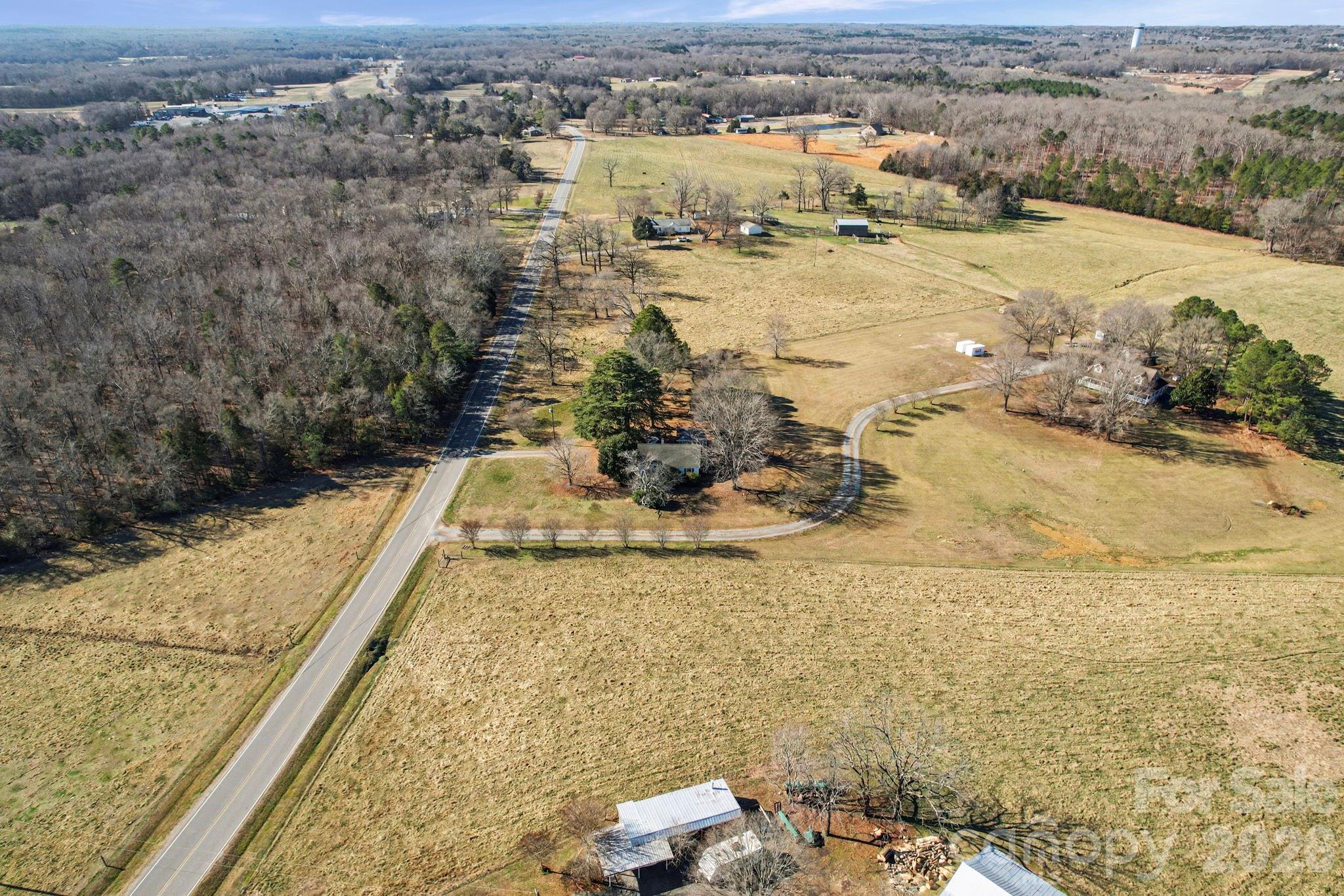 612 Old Dutch Road W