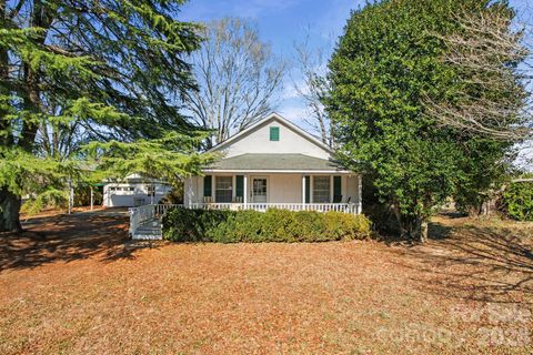 612 Old Dutch Road W Indian Trail NC 28079