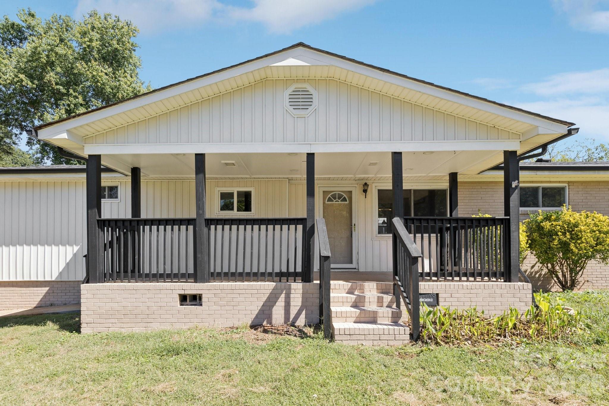 1024 Old Mountain View Road