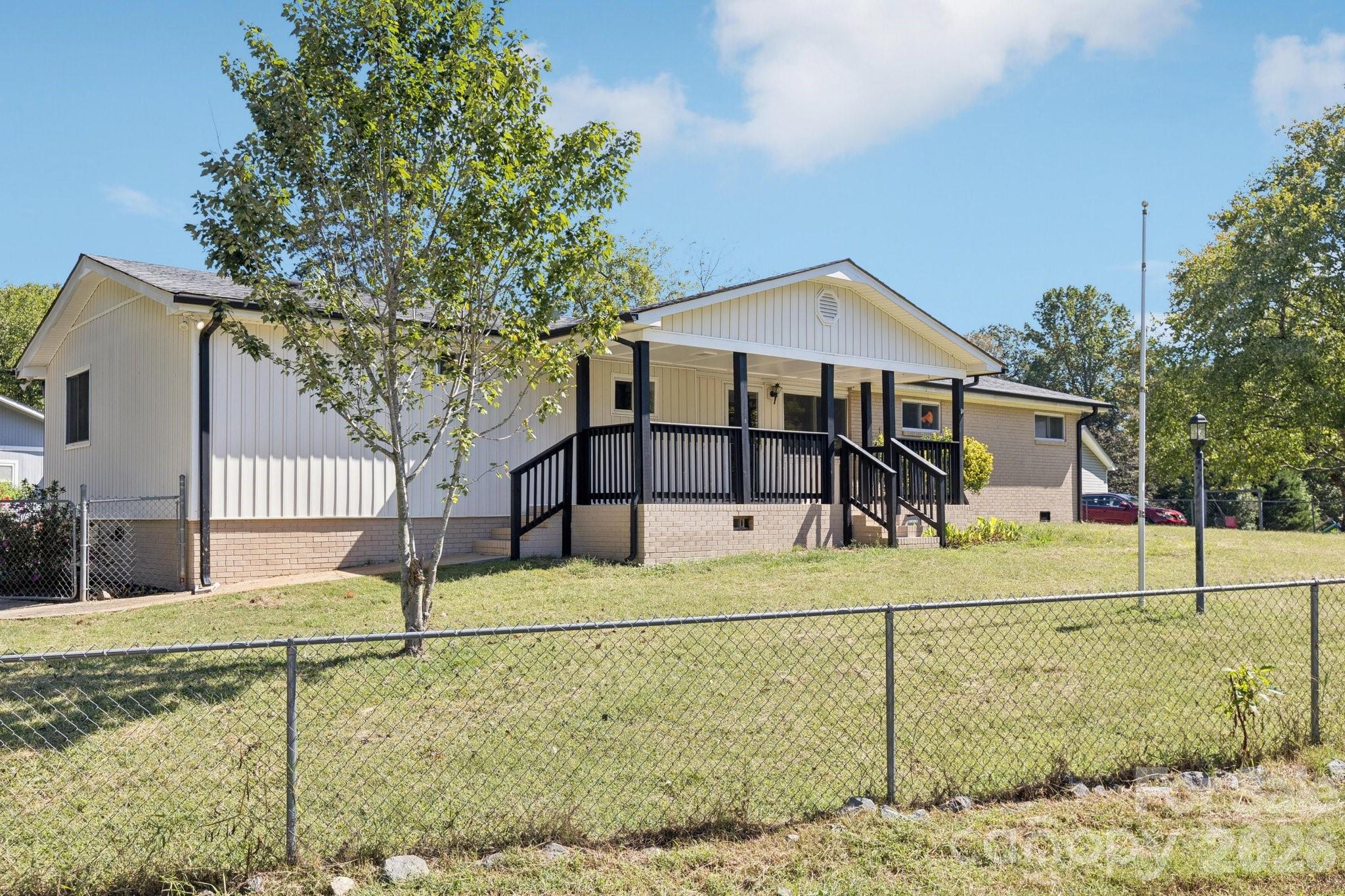 1024 Old Mountain View Road