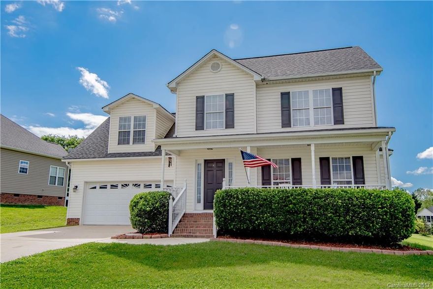 You'll love this move-in-ready, well-designed home in desirable Summey Knoll! This spacious home features a beautiful front porch, large flat back yard and deck to entertain guests. An inviting kitchen, large living room with gas fireplace, huge bonus room, beautiful master bedroom with double vanity, walk-in master closet, second floor laundry area and much, much more! What a wonderful time to move into this magnificent home to start enjoying this summer.