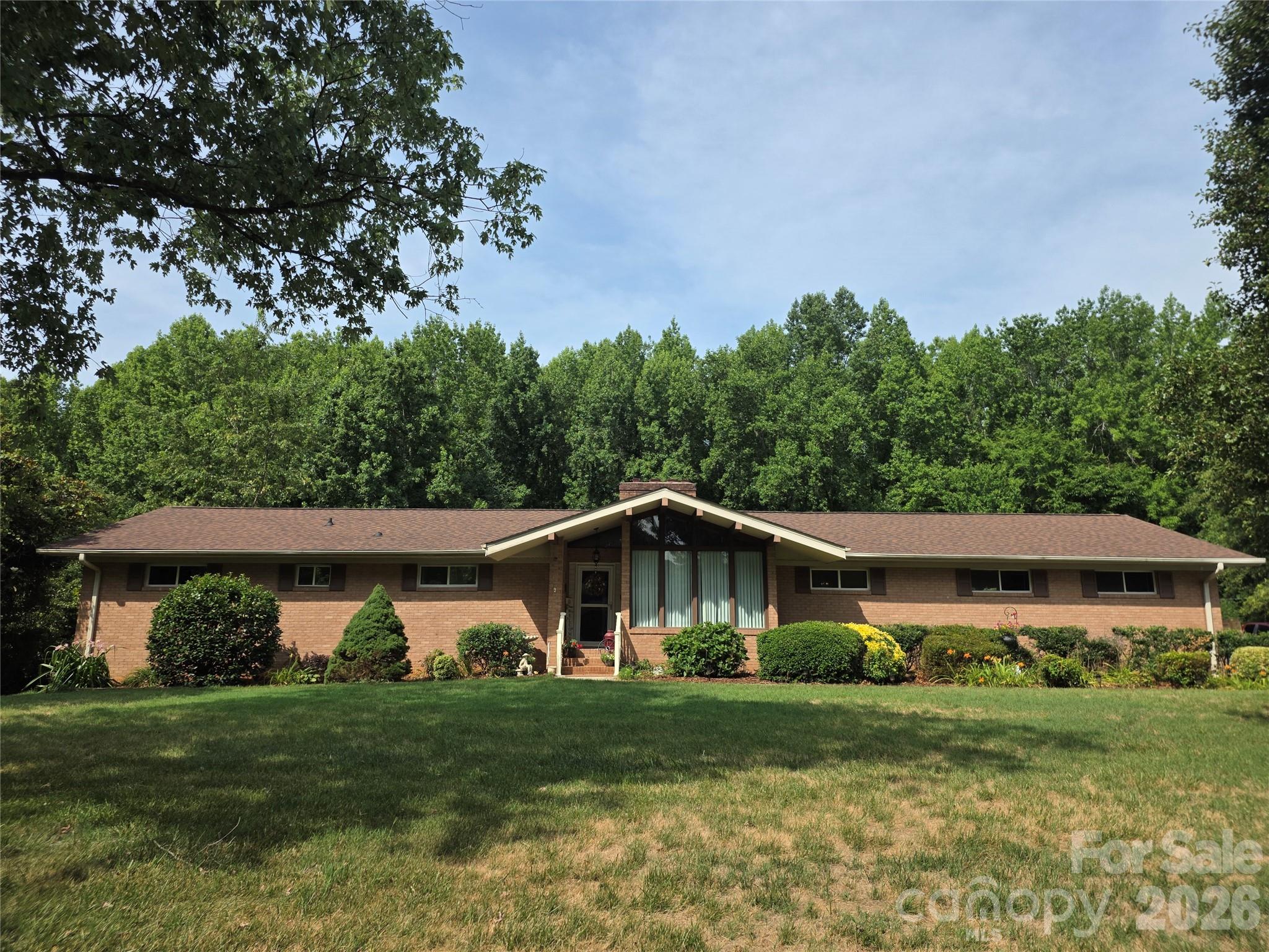 2413 Wedgewood Drive