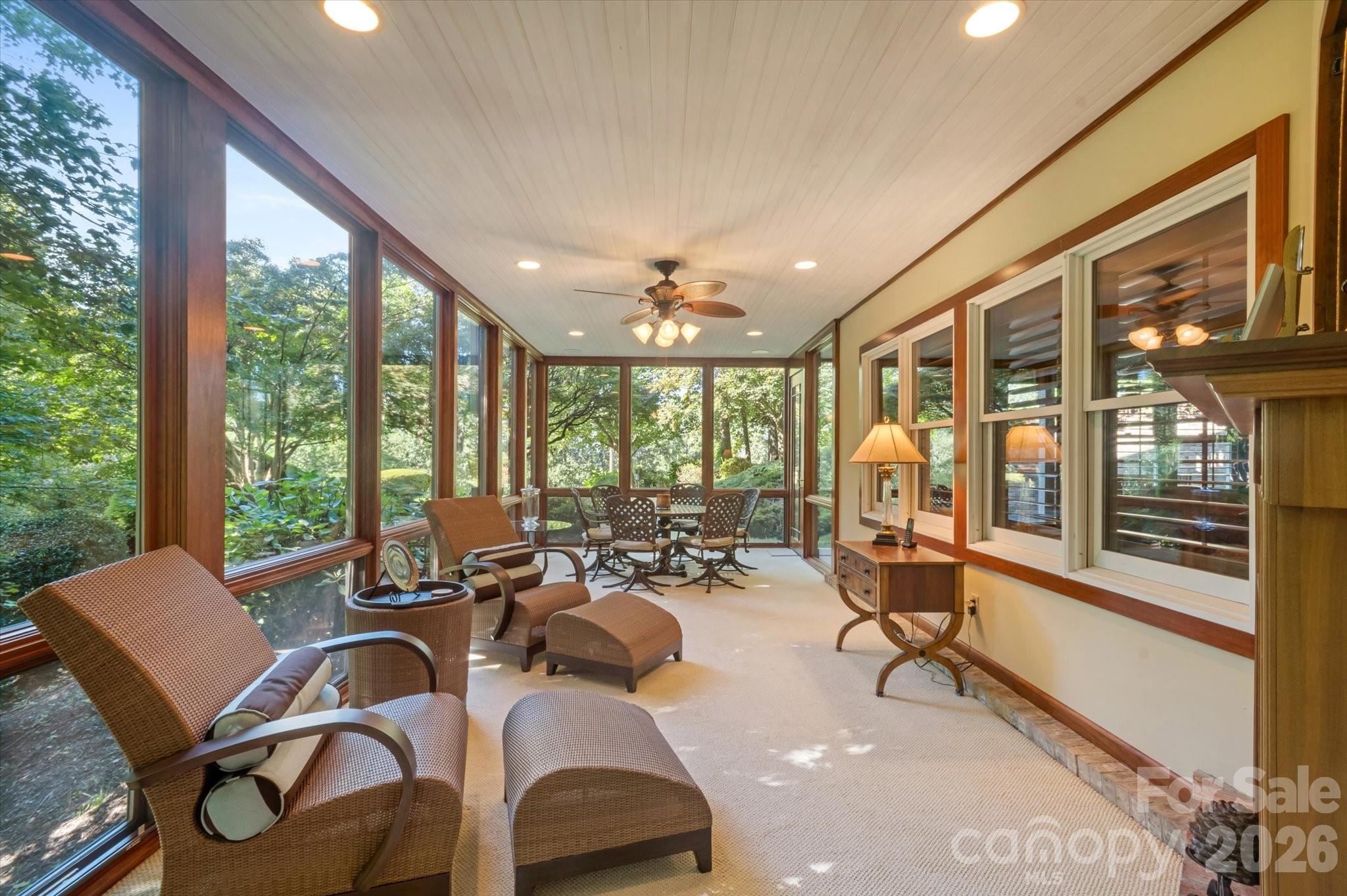 2240 E Cumming Woods Lane