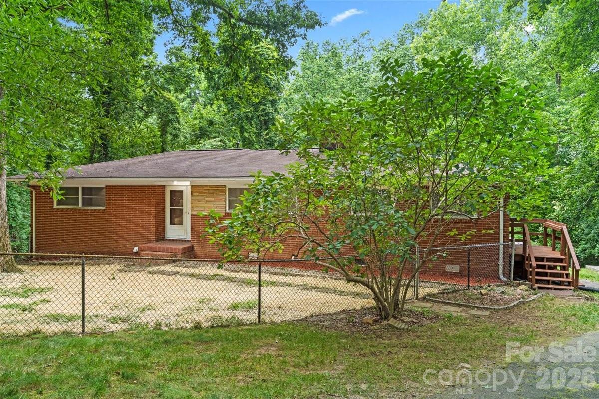 7328 Everett Drive