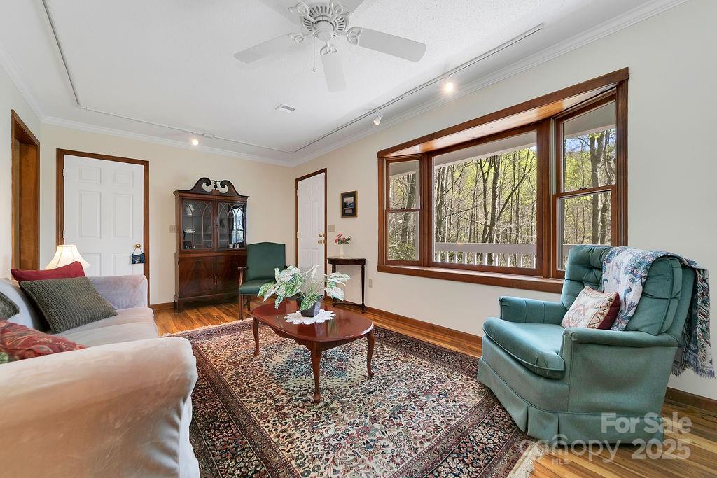 207 Aberdeen Lane