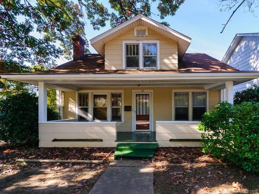 Classic West Asheville 3/2 bungalow with large flat sunny in backyard easy walking distance to all the best things that West Asheville has to offer. New appliances freshly painted interior freshly refinished wood floors as well as many other recent improvements.