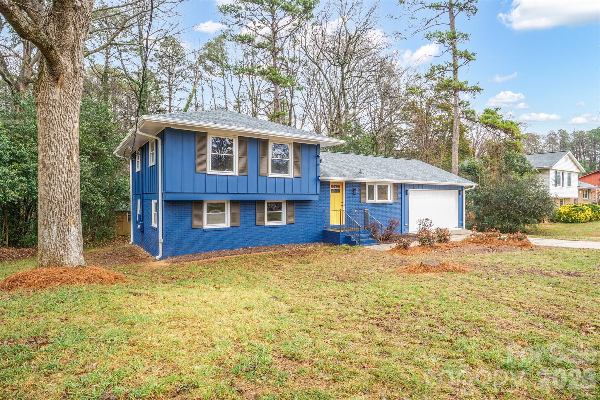 8928 Singingpine Road