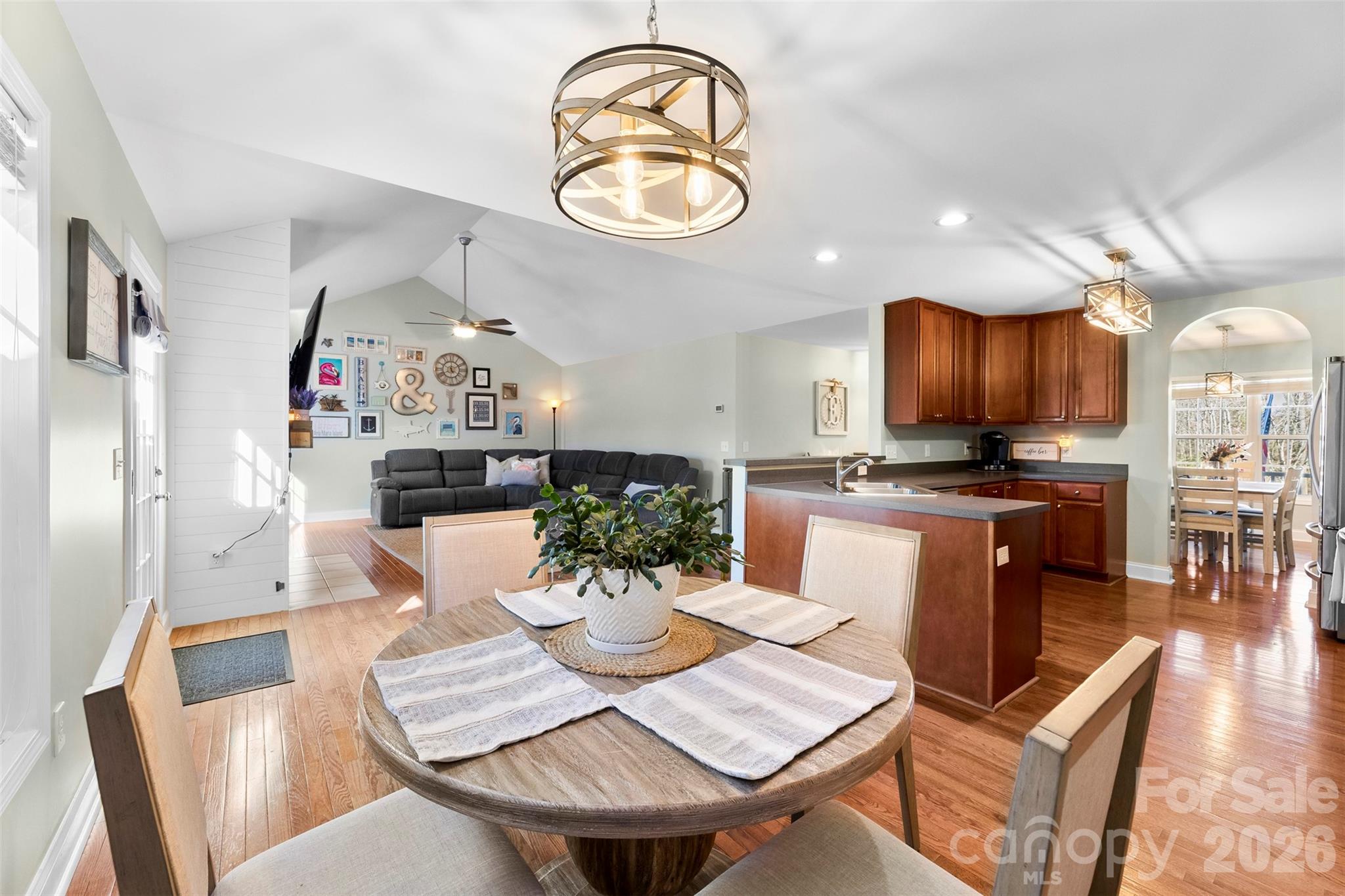 Country Manor Estates - Residential