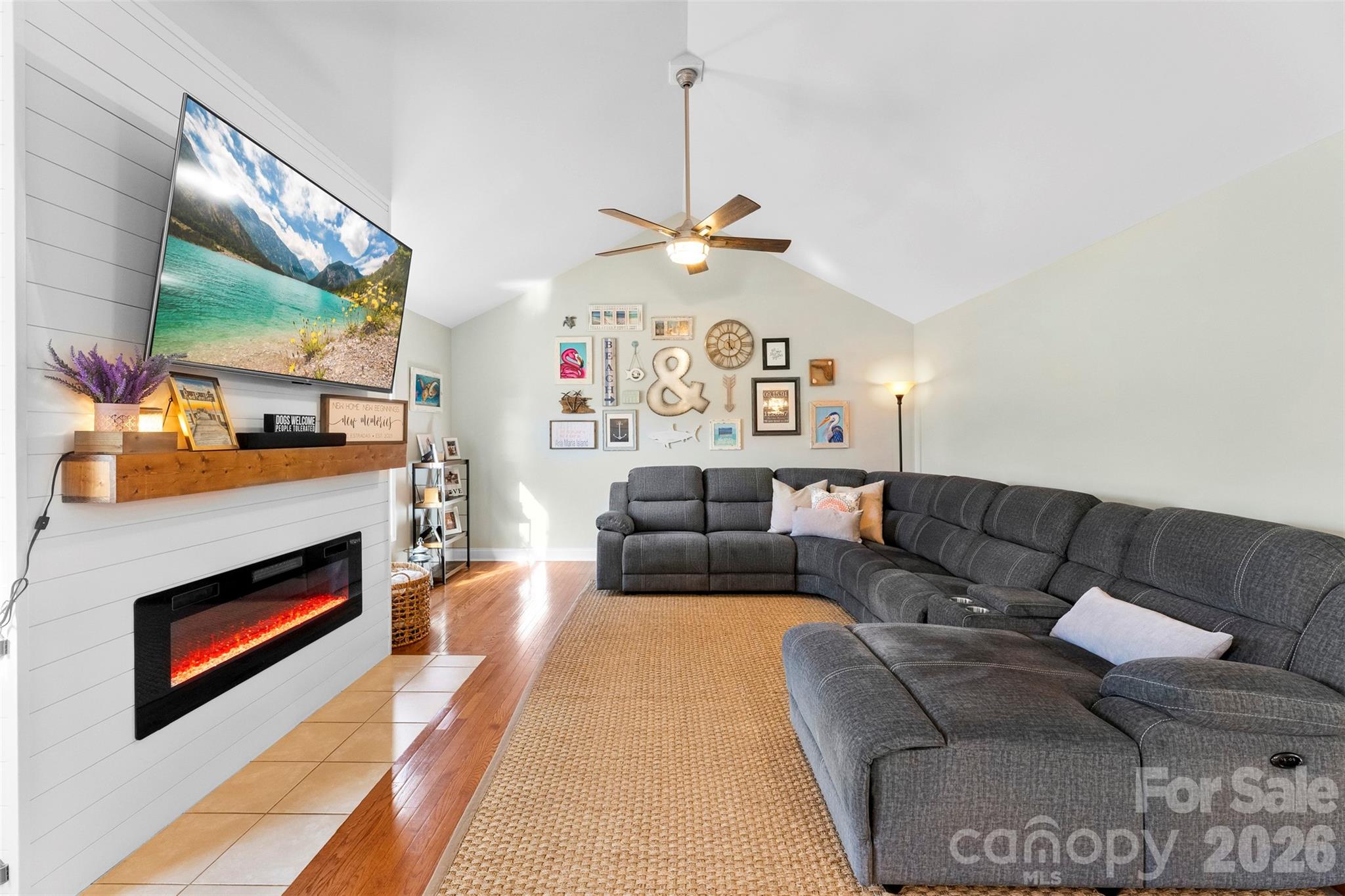 Country Manor Estates - Residential