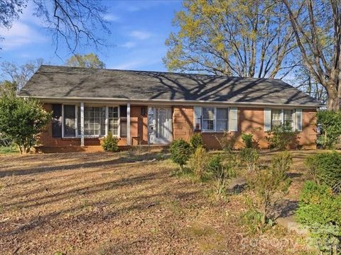 2523 Briargrove Drive Charlotte NC 28215