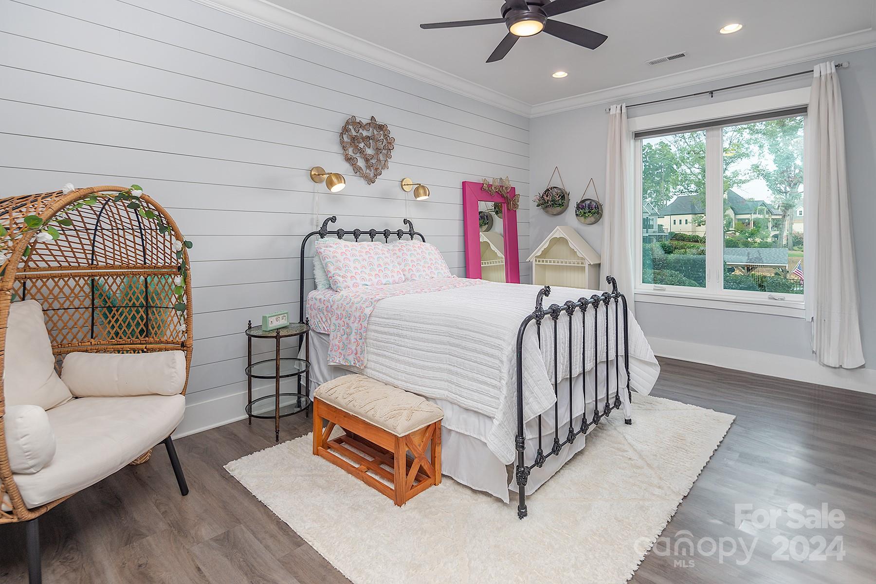 Edgewater - Residential