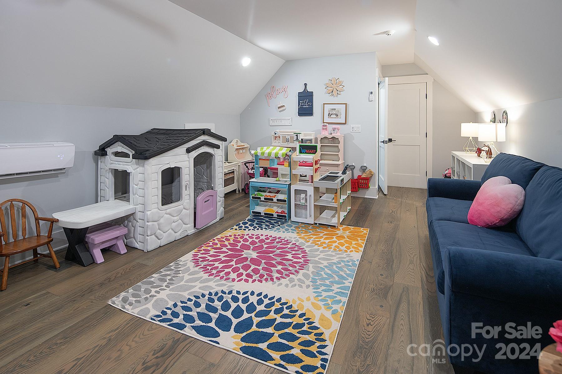 Edgewater - Residential