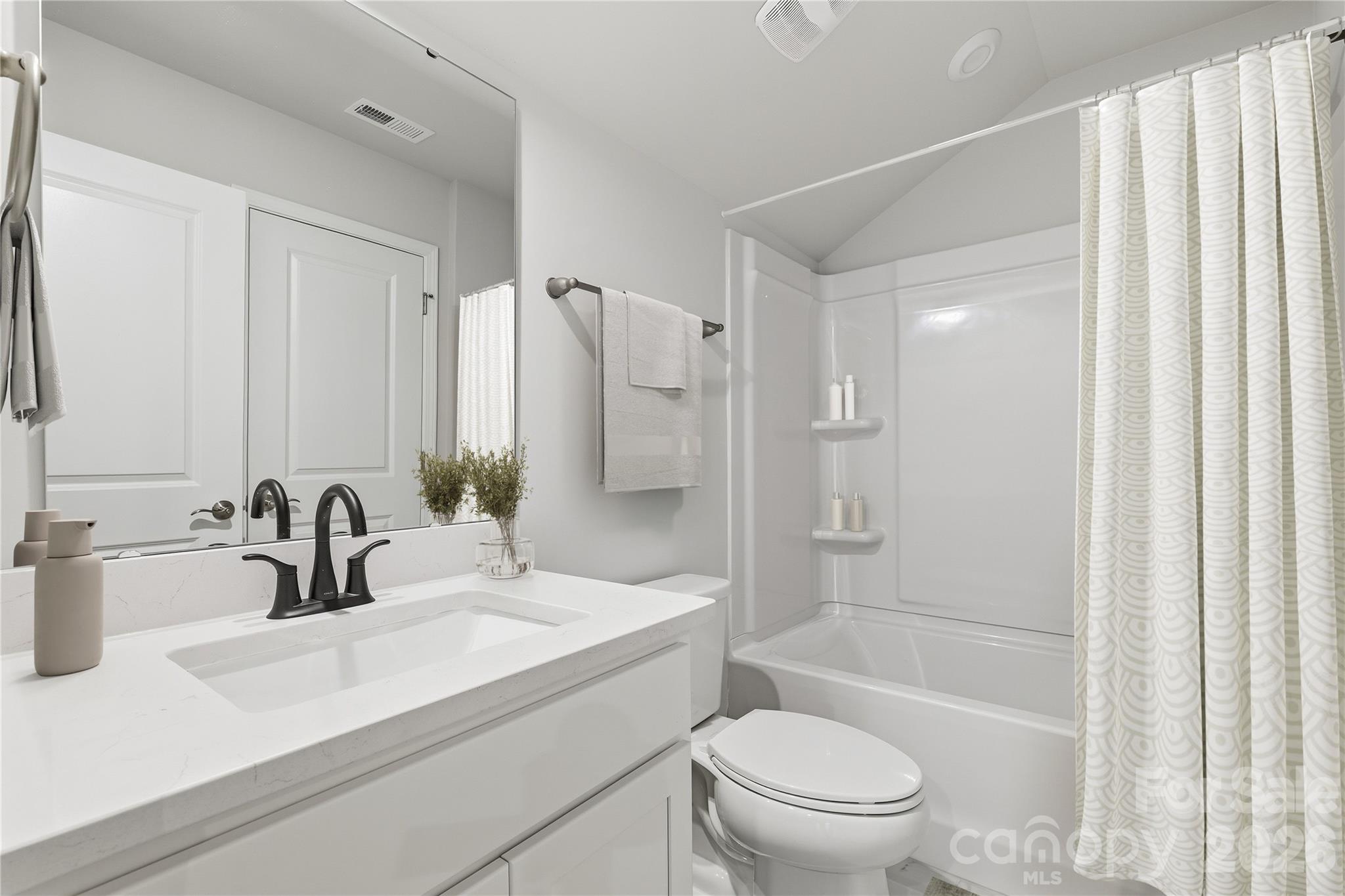 The Retreat at Laurelbrook - Residential