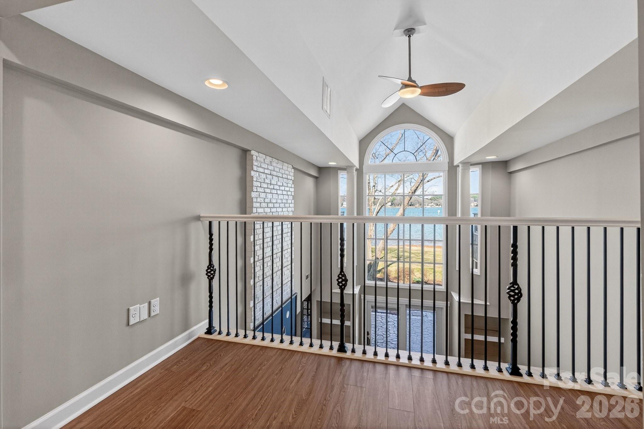 Vineyard Point - Residential