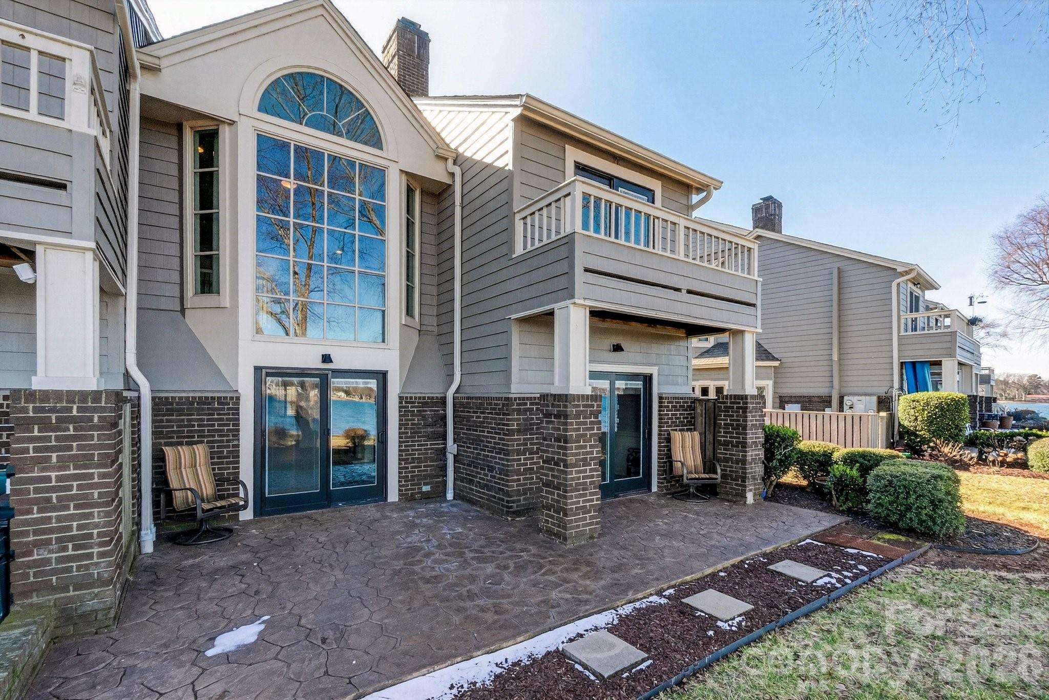 Vineyard Point - Residential