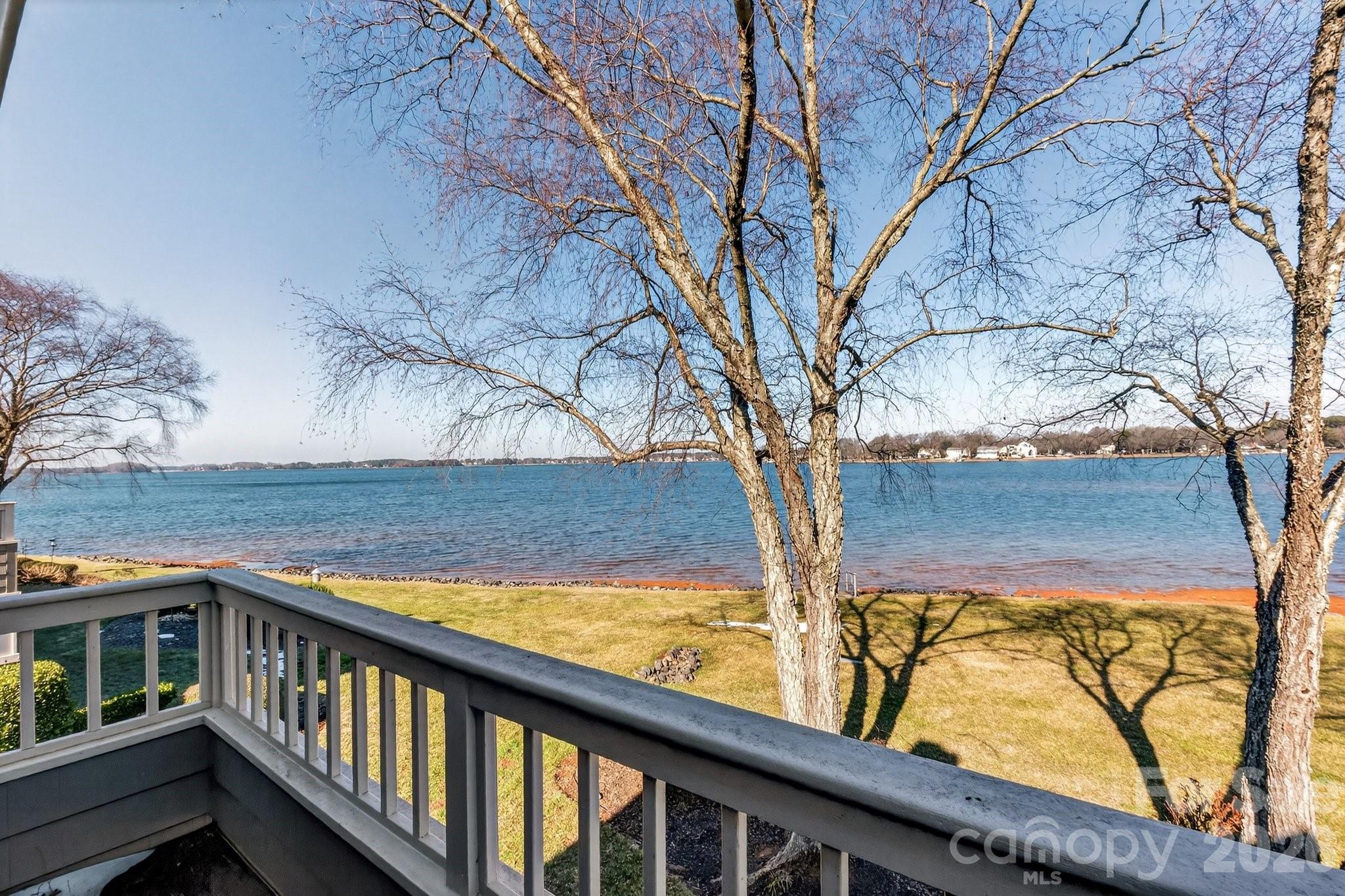 Vineyard Point - Residential