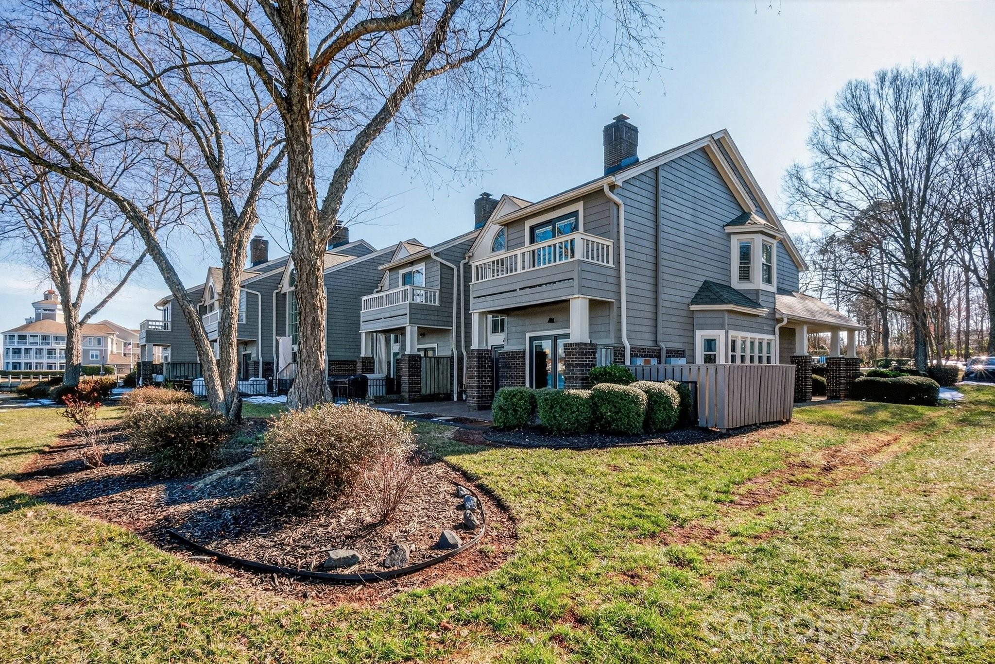 Vineyard Point - Residential