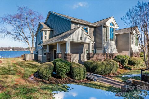 Photo of 18525 Vineyard Point Lane, Cornelius, NC 28031 (MLS # 4344393)