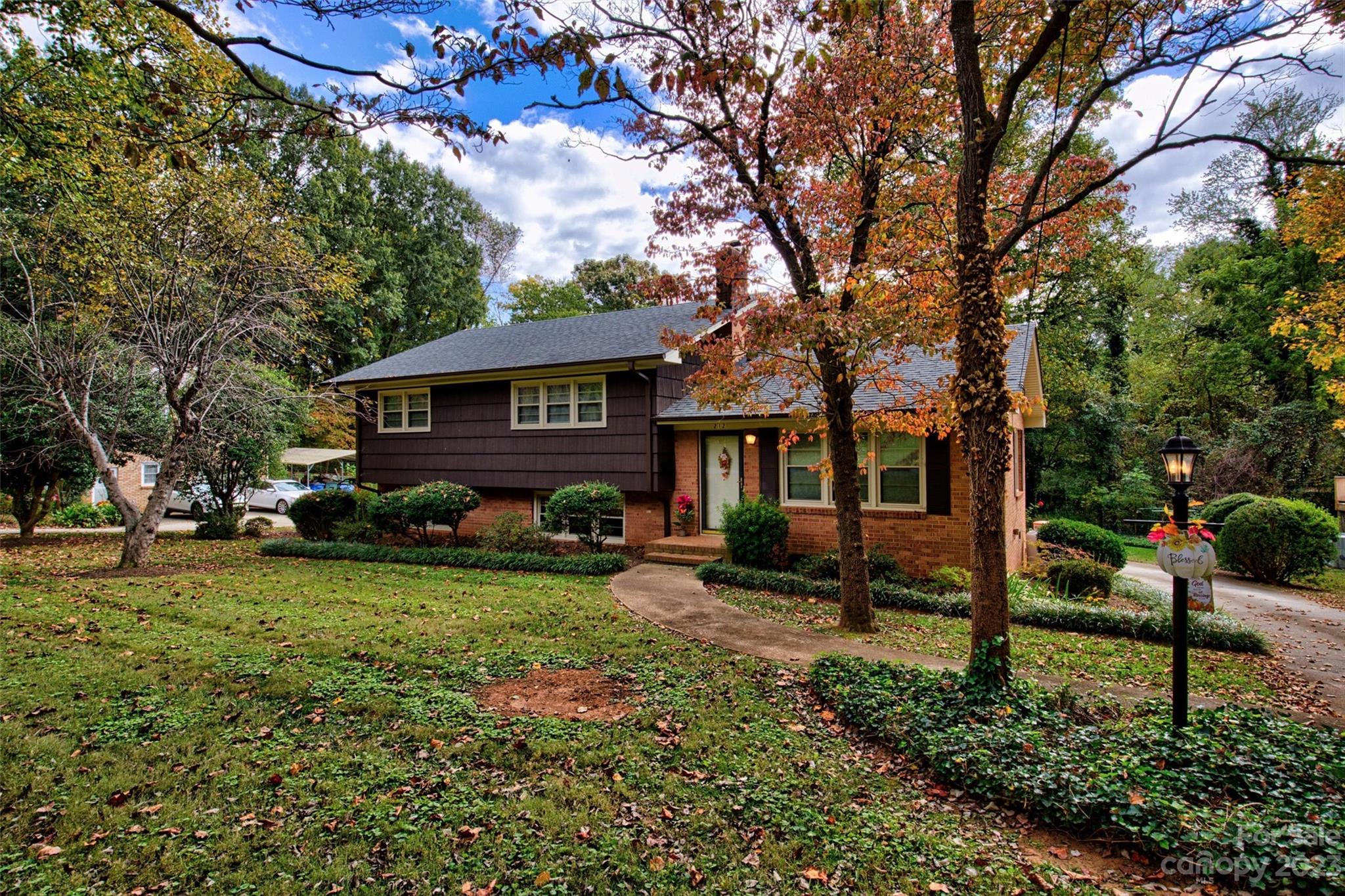 Wilburn Hunsucker Estate - Residential