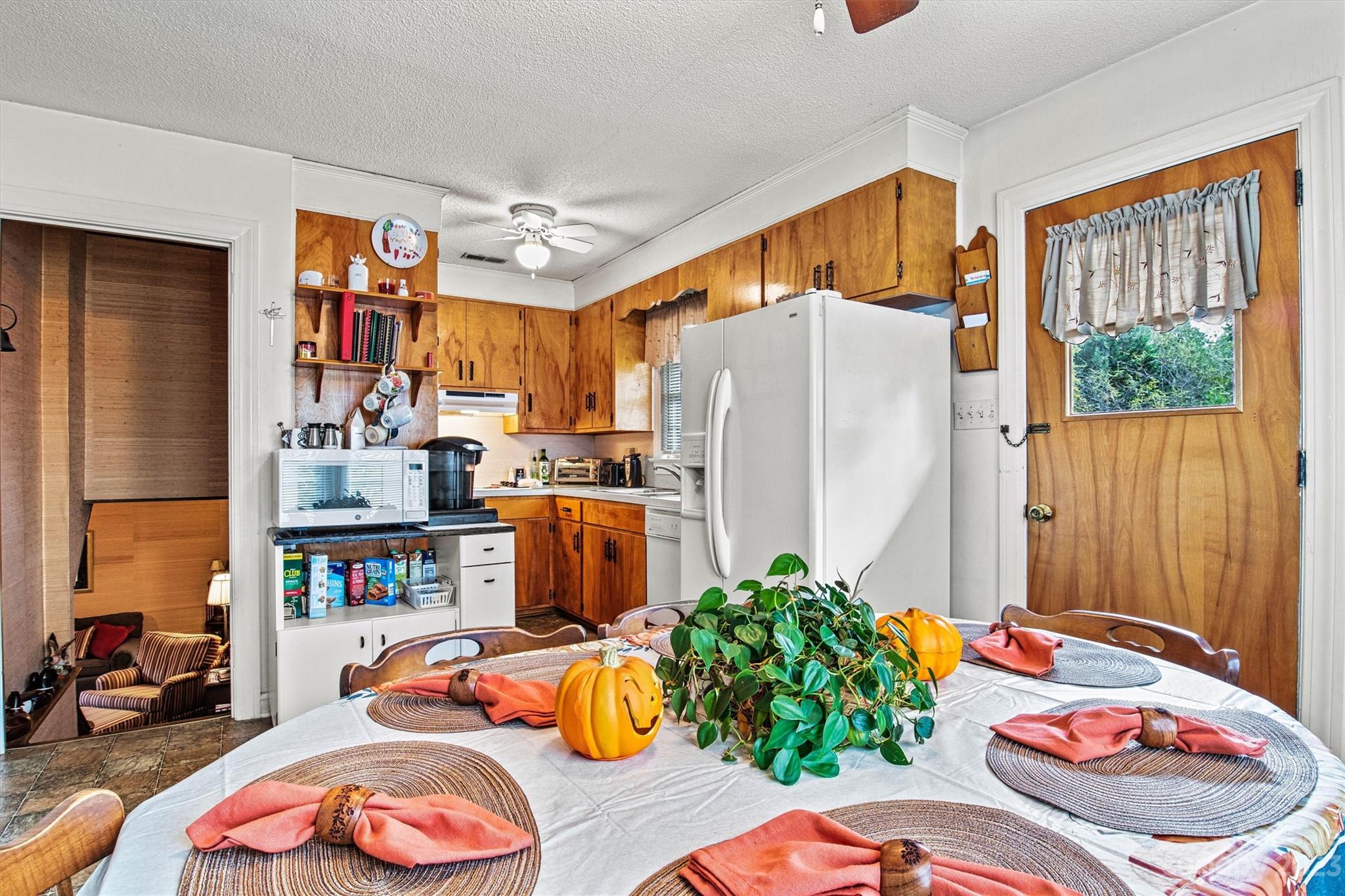 Wilburn Hunsucker Estate - Residential