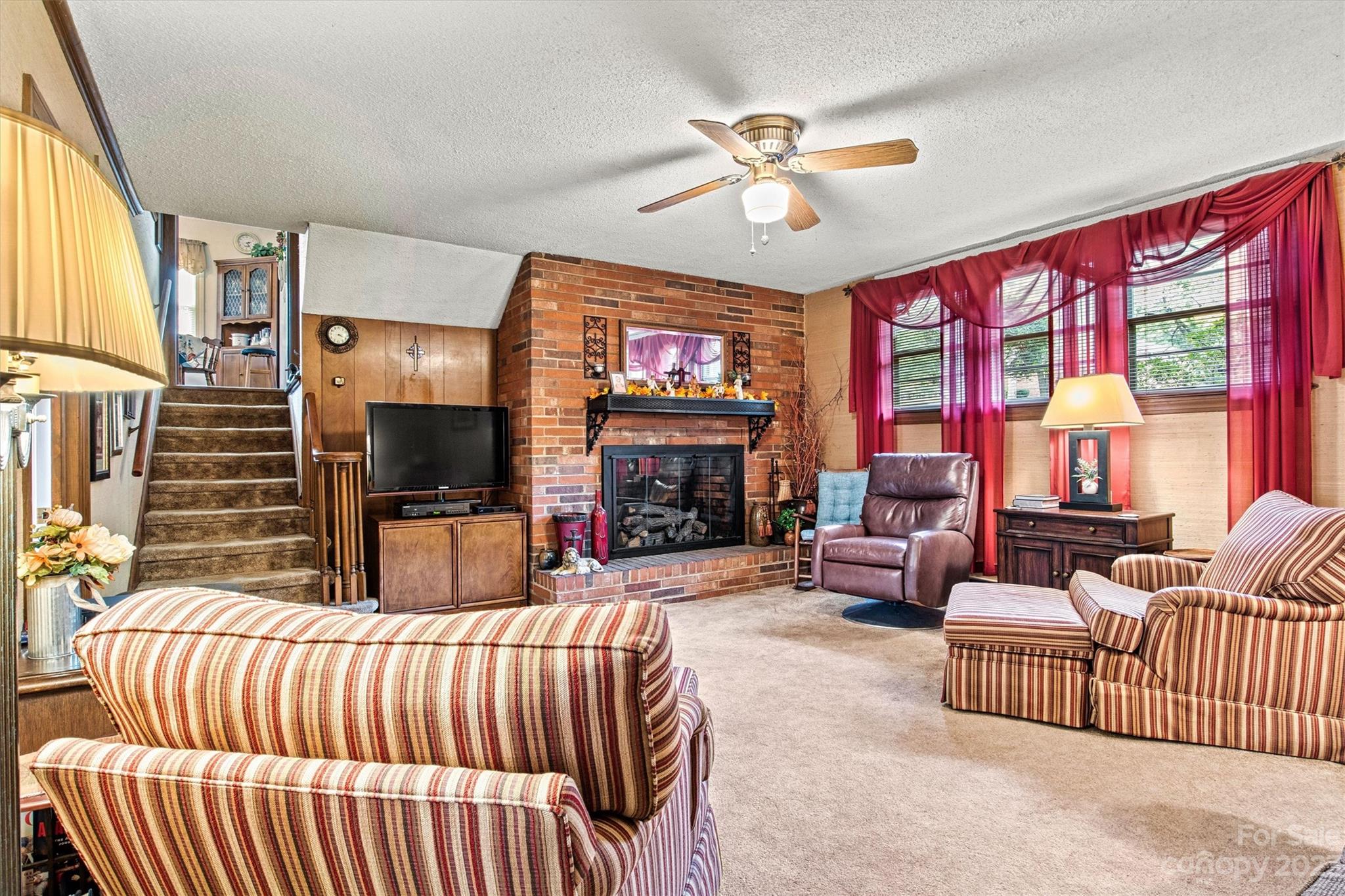 Wilburn Hunsucker Estate - Residential