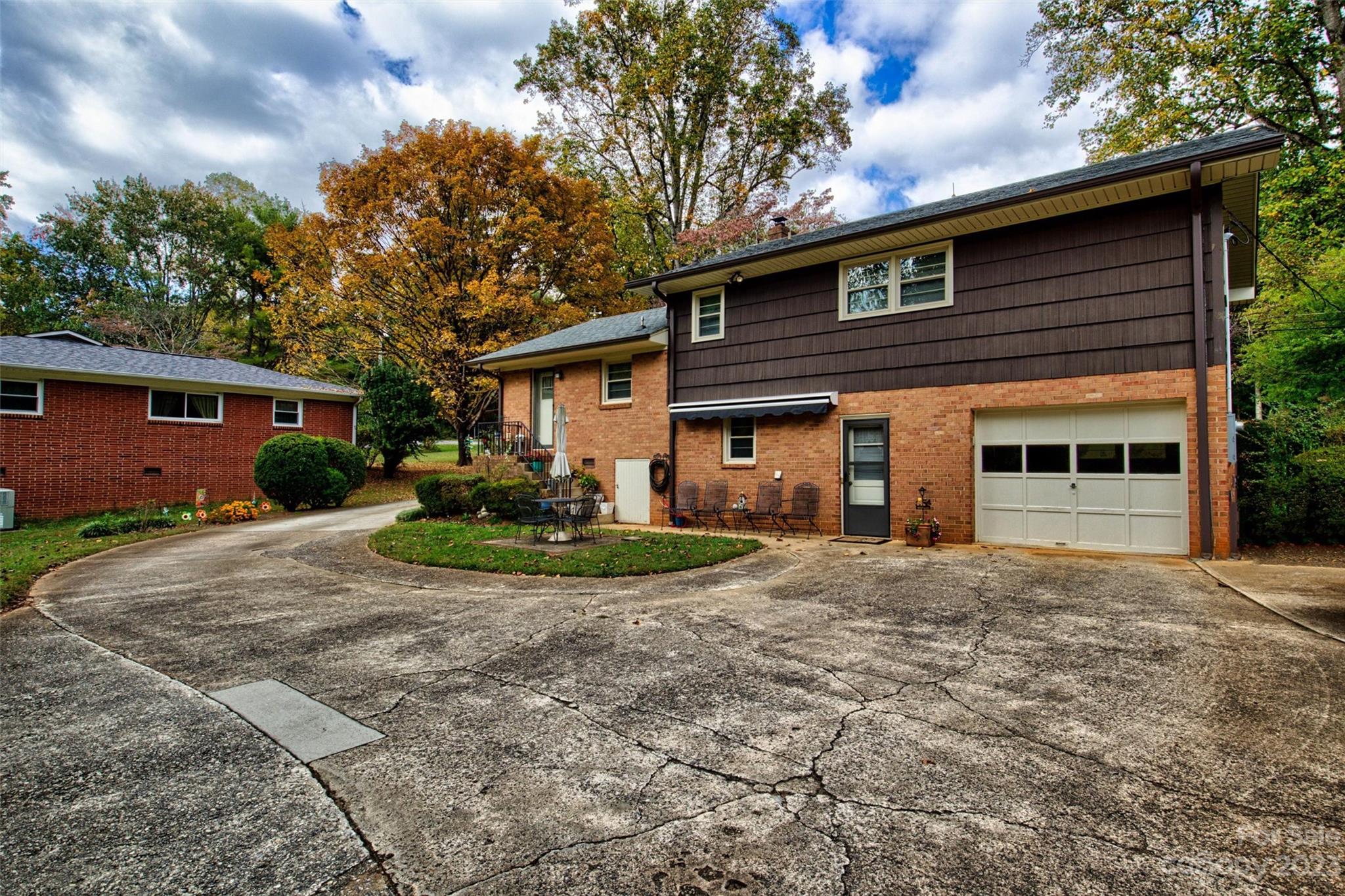 Wilburn Hunsucker Estate - Residential