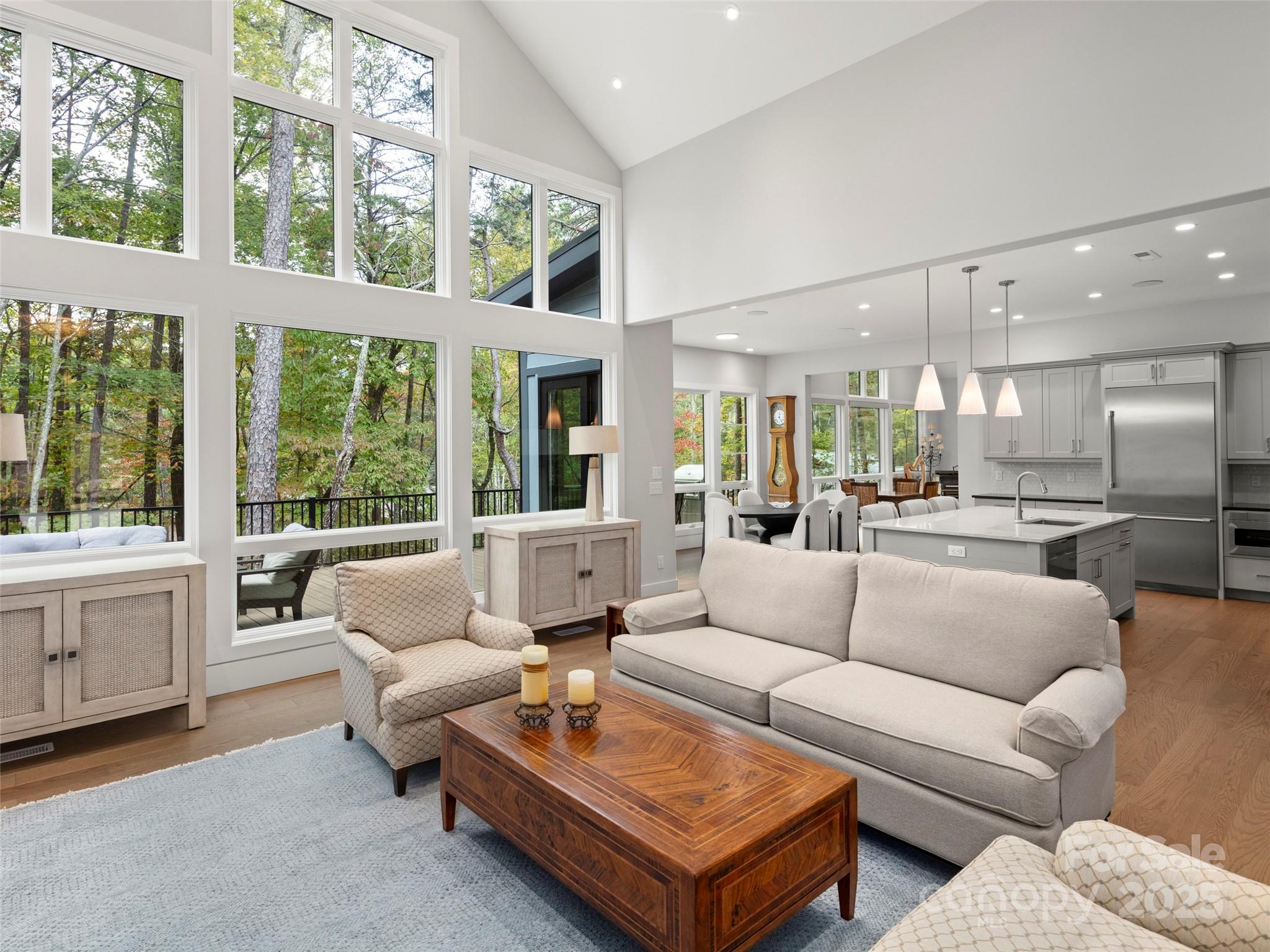 1565 Country View Way