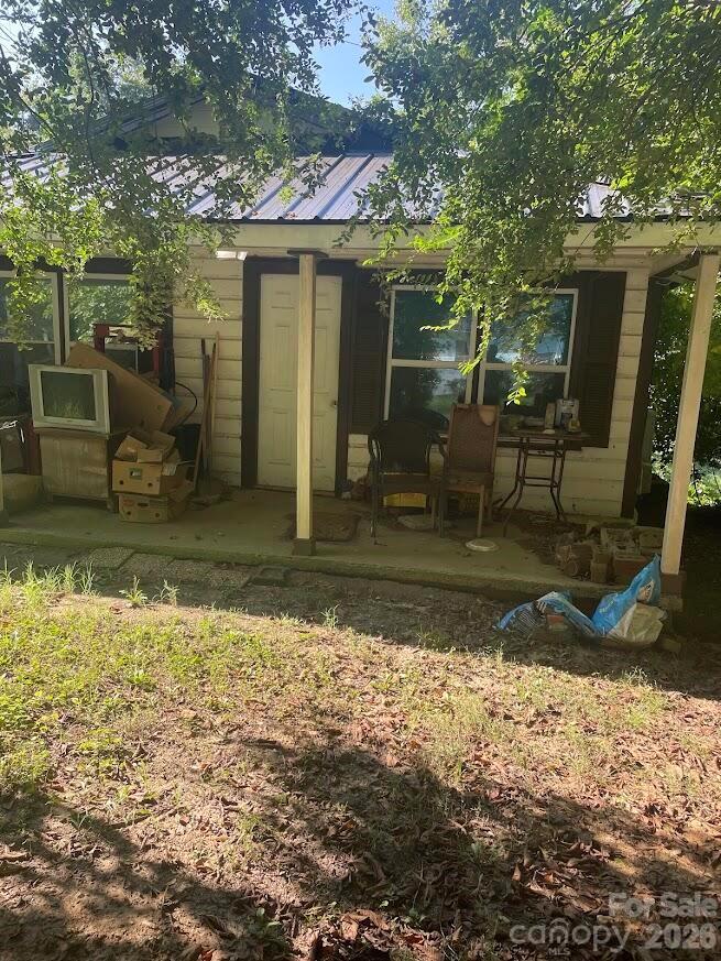621 Johns Lane
