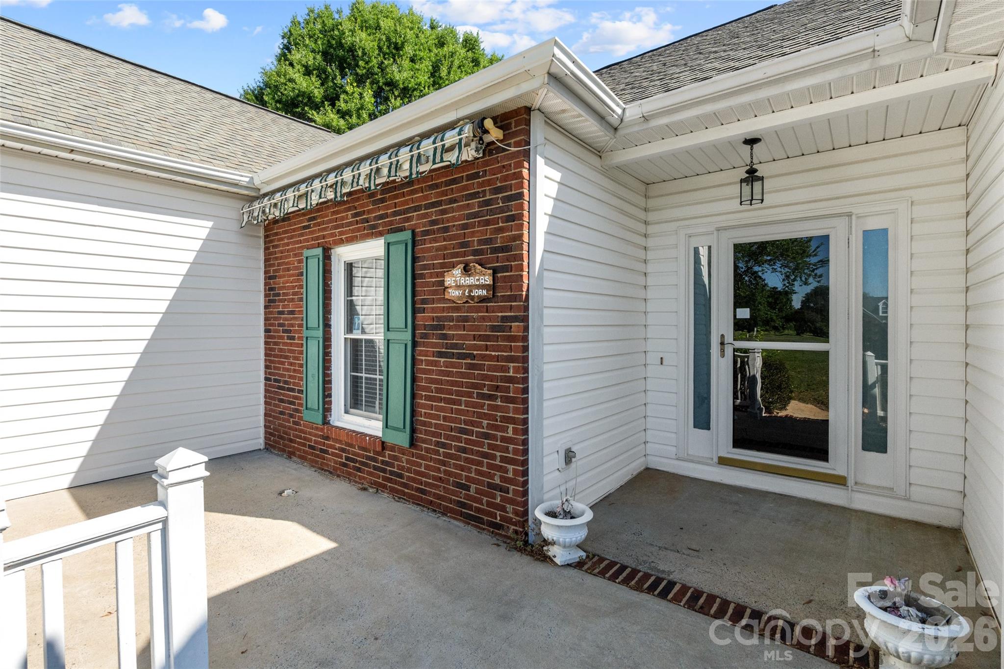 1611 Bradley Drive