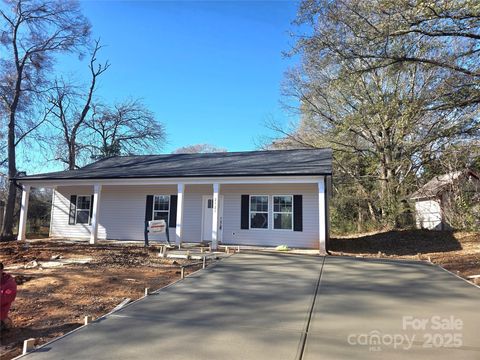 Photo of 2521 Propst Street, Gastonia, NC 28056 (MLS # 4324462)