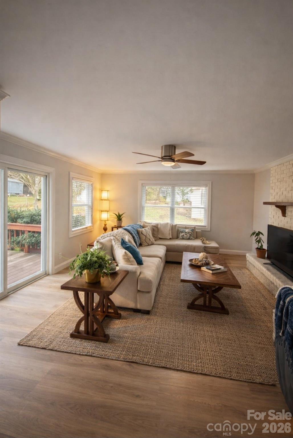 421 Kingfield Drive SW