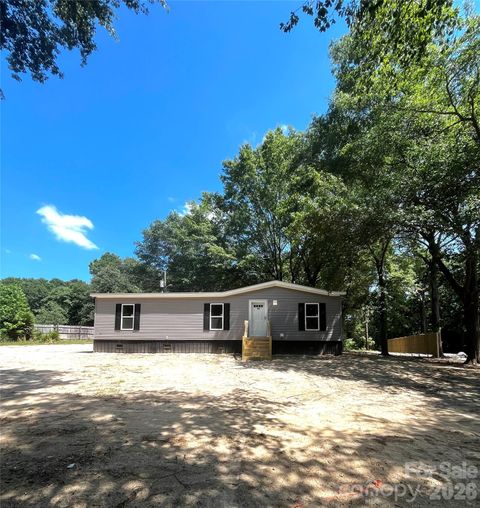 Photo of 143 Duncan Road, Pageland, SC 29728 (MLS # 4371267)