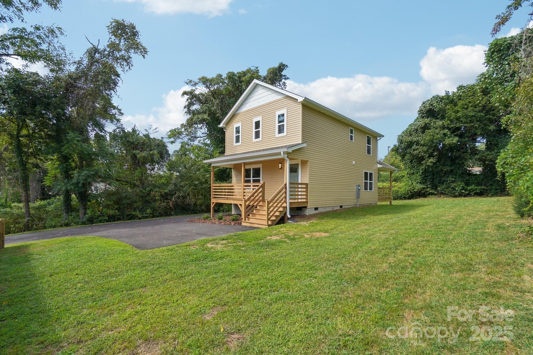 19 White Avenue