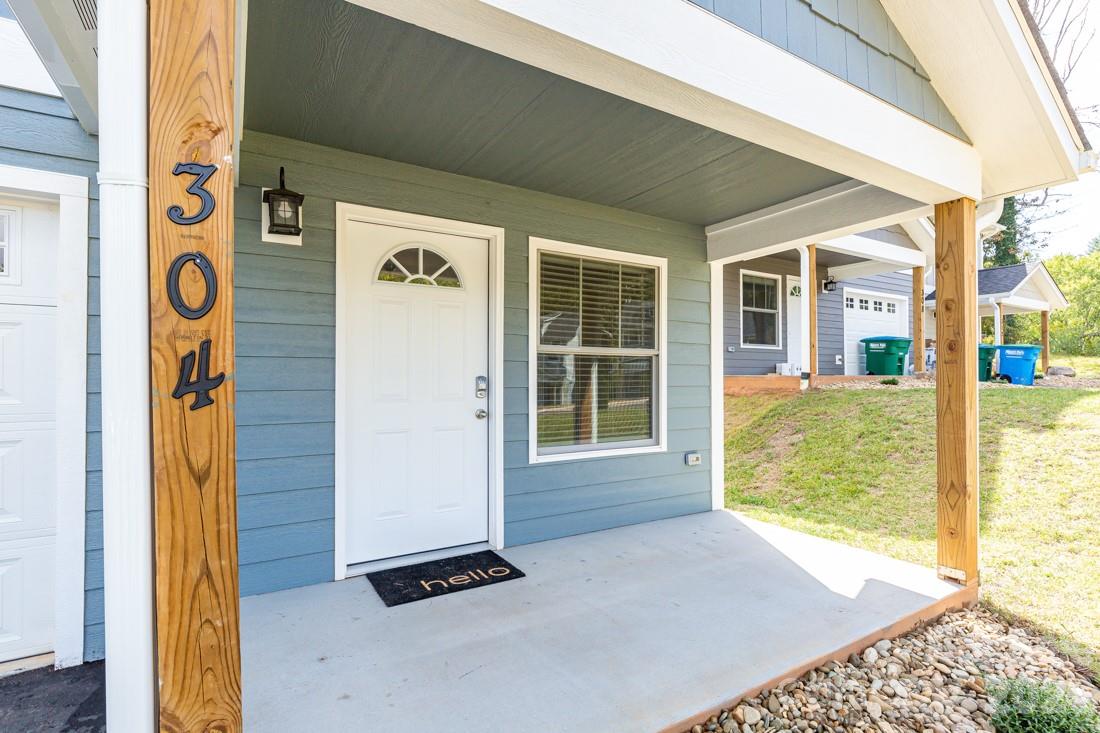 304 Jenna Clare Lane