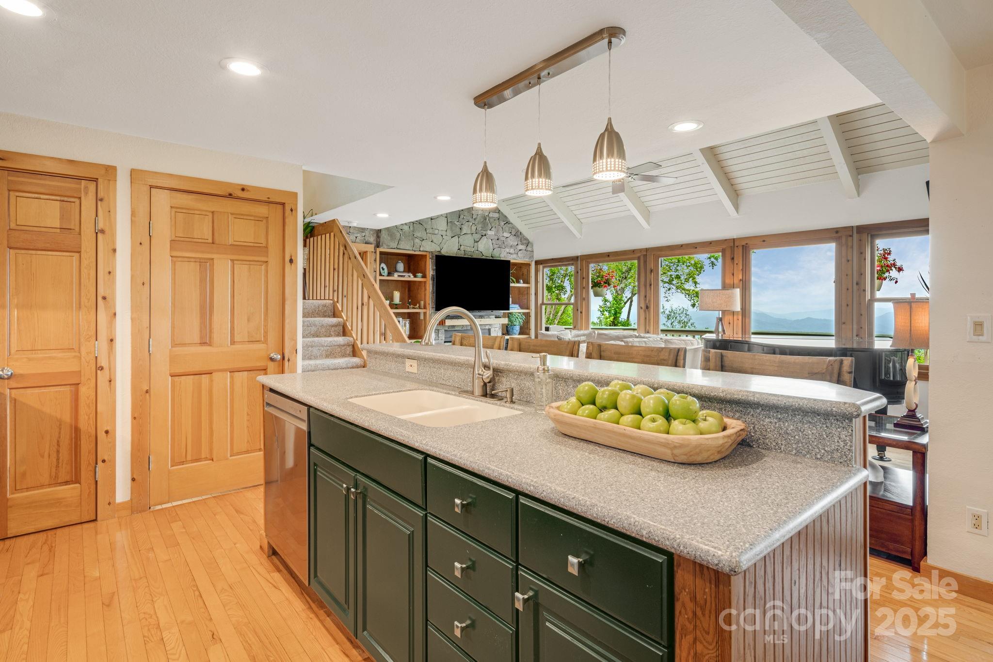 61 Ivy Ridge Road