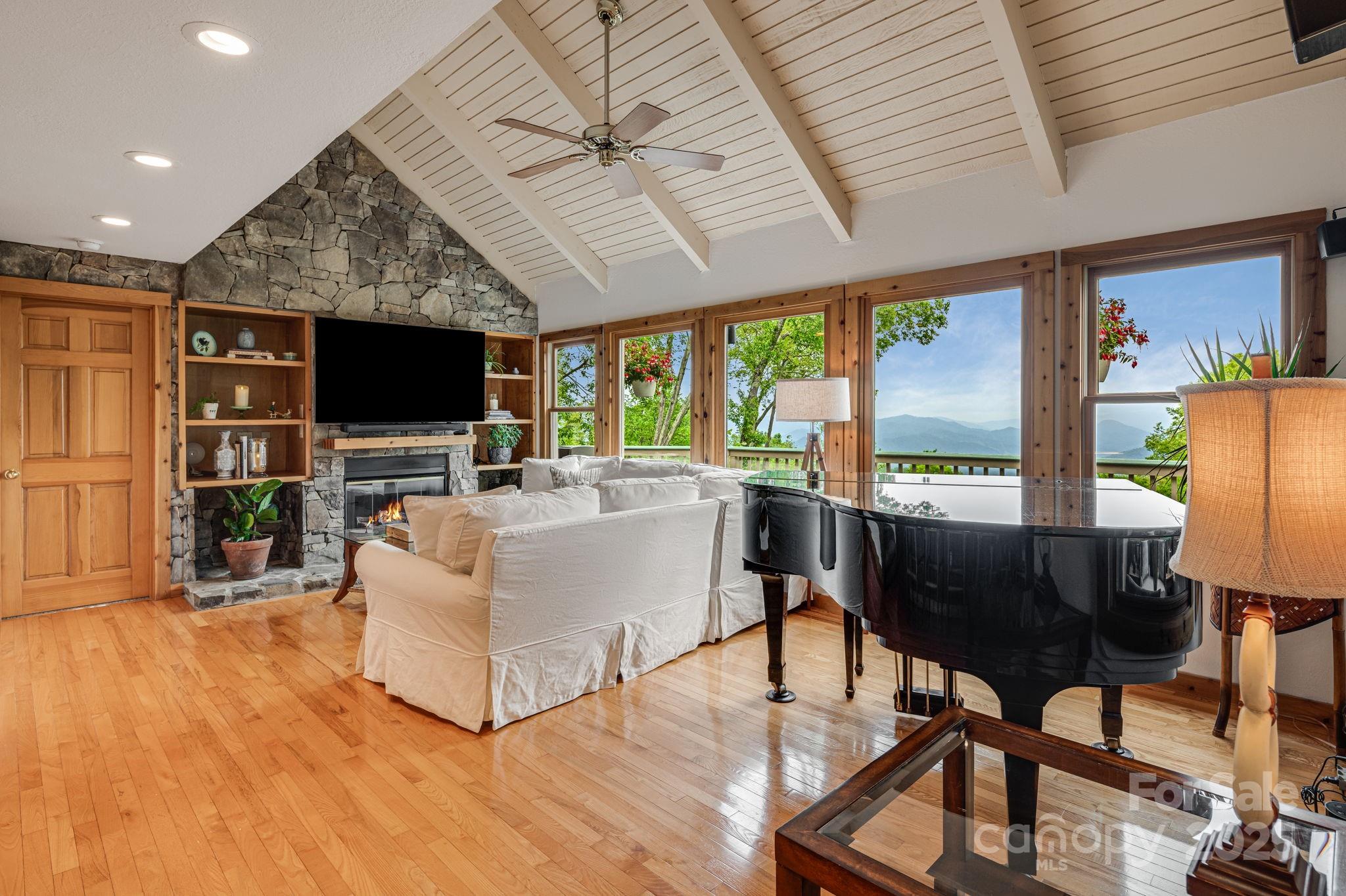 61 Ivy Ridge Road