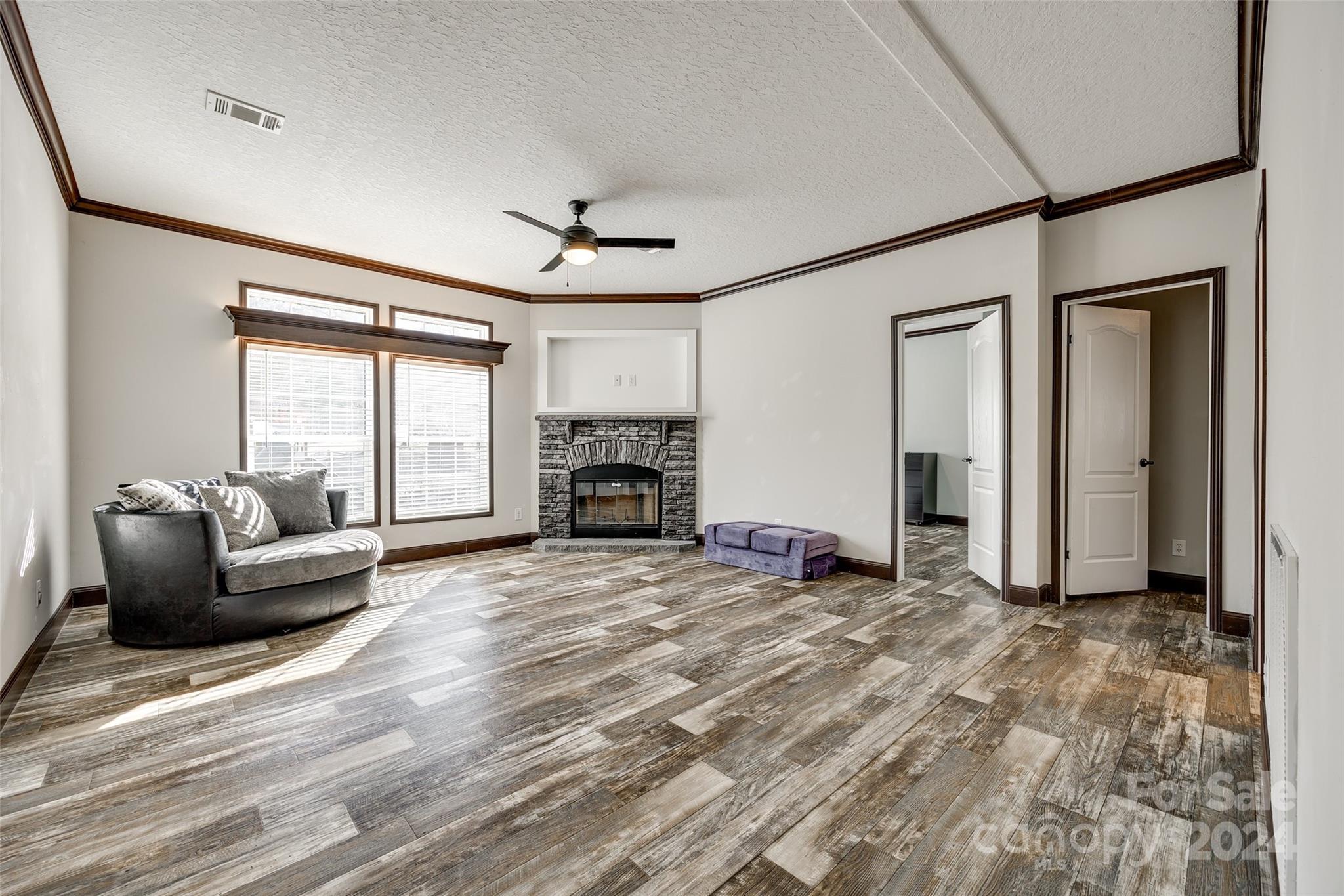 Colony Acres - Residential