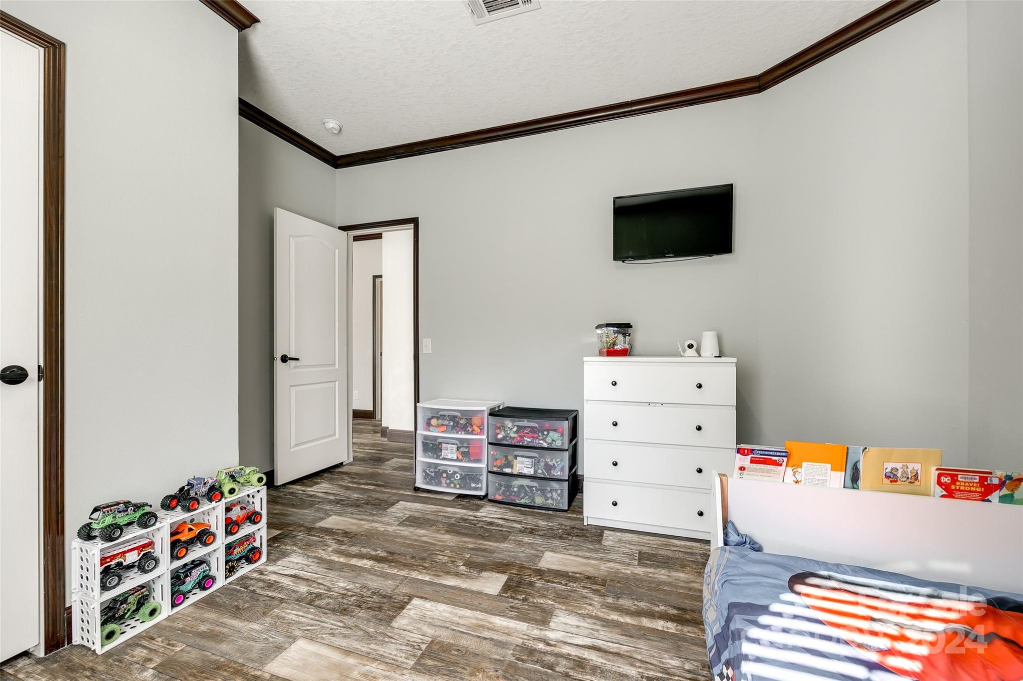 Colony Acres - Residential