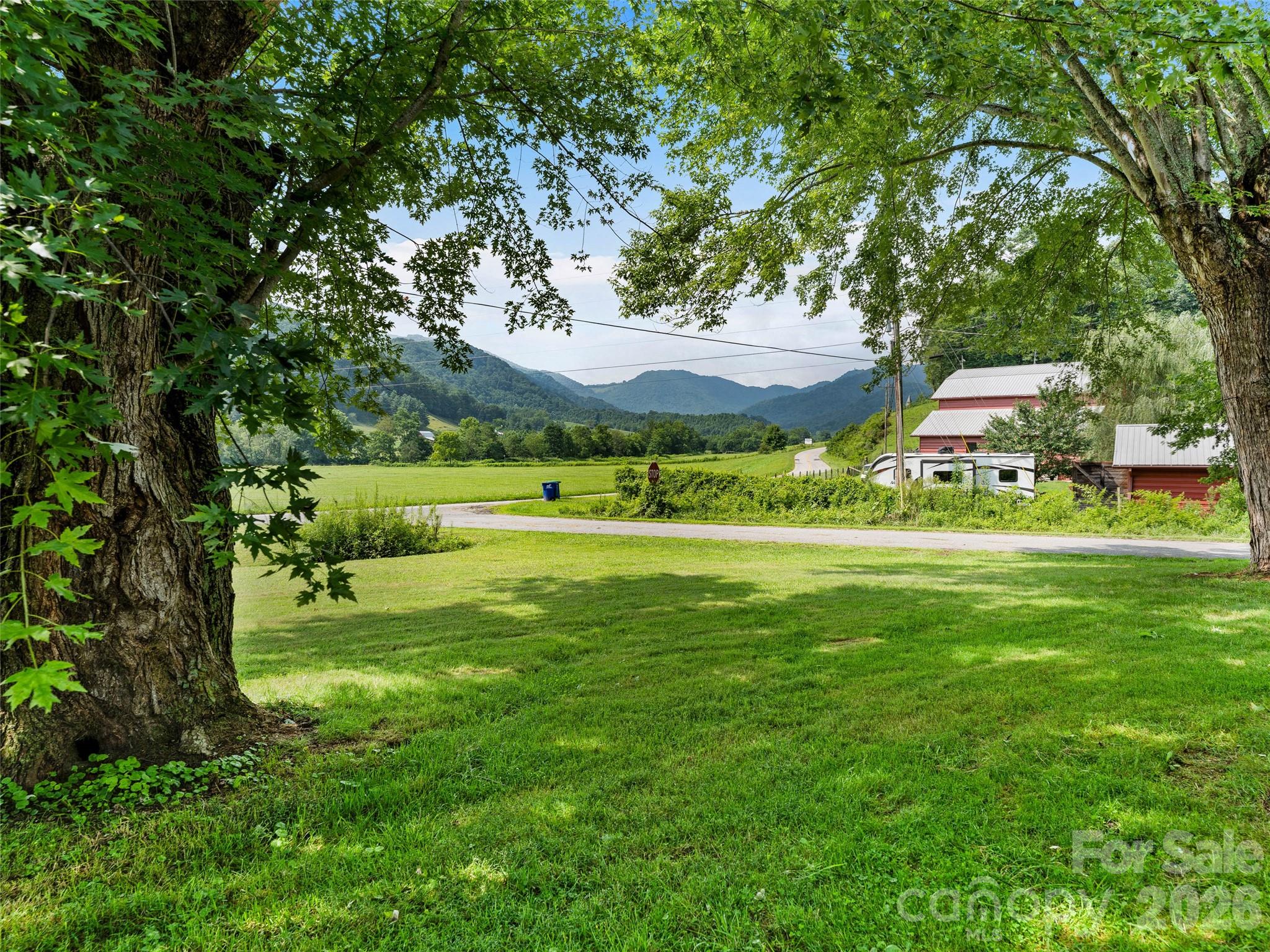 5 Clarks Cove Road