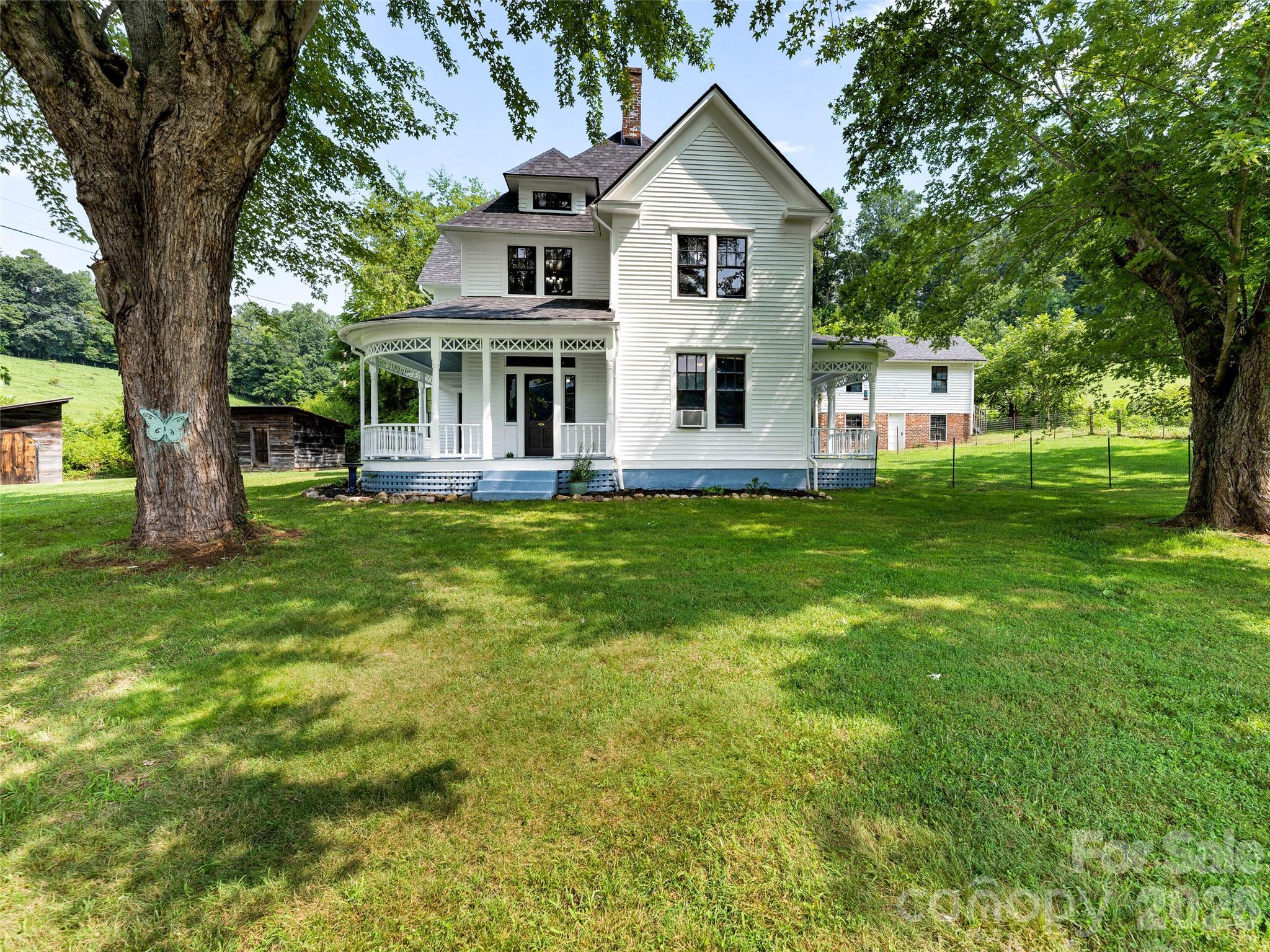 5 Clarks Cove Road