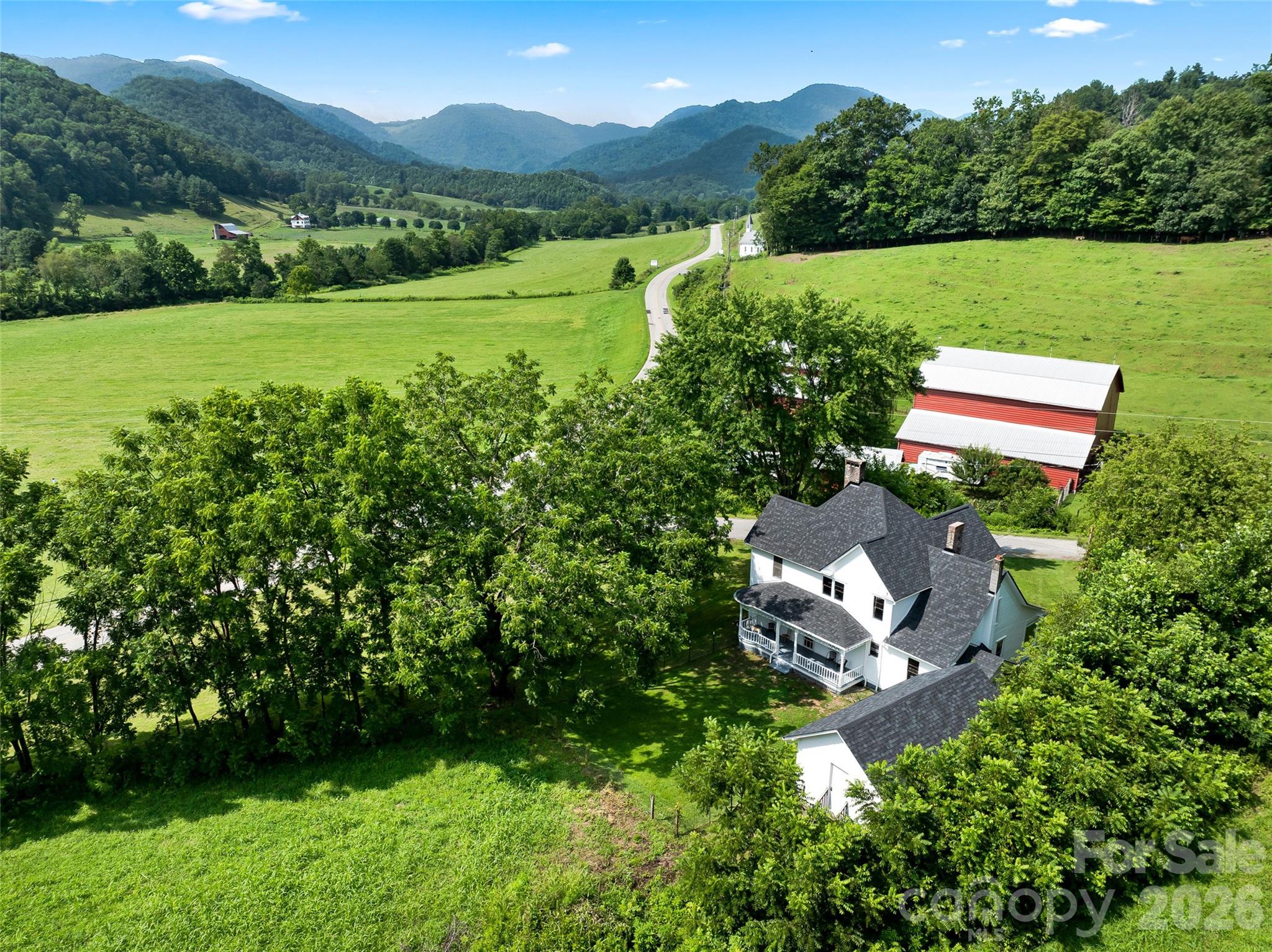 5 Clarks Cove Road