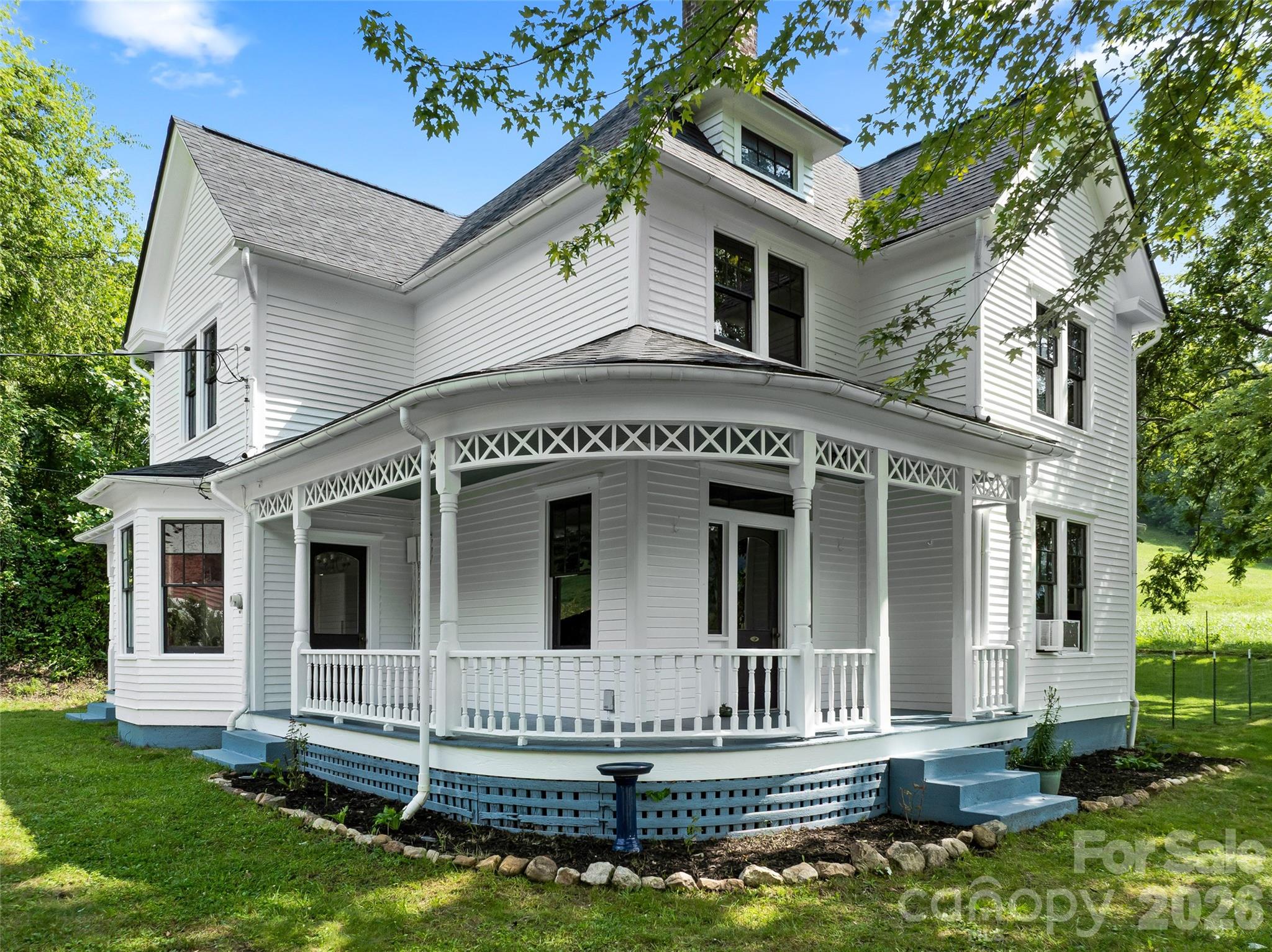 5 Clarks Cove Road