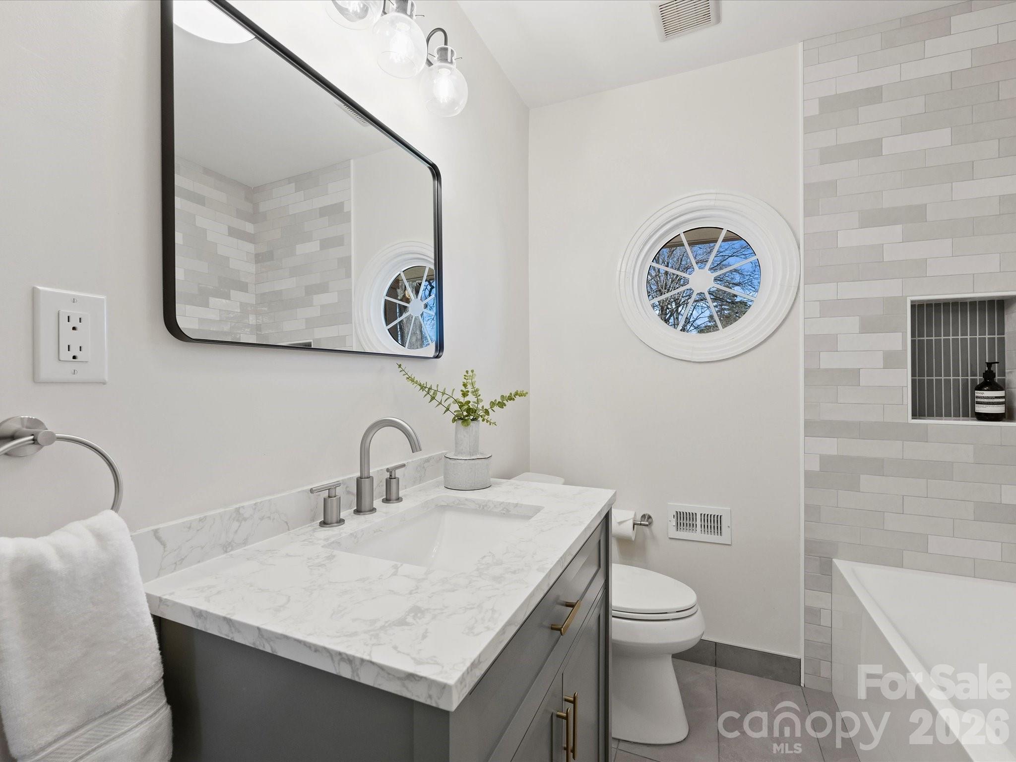 Colonial Village - Residential