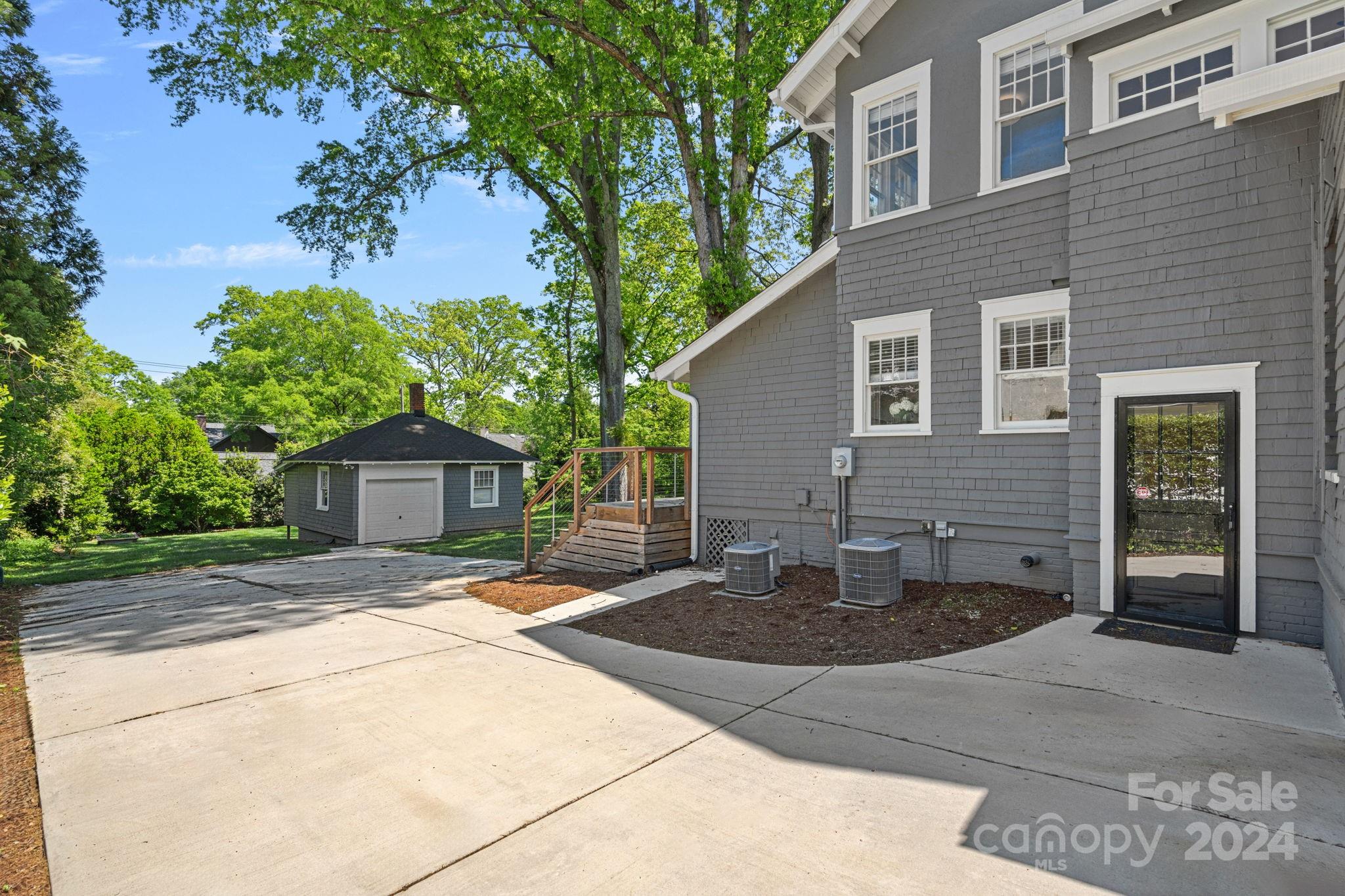 Myers Park - Residential